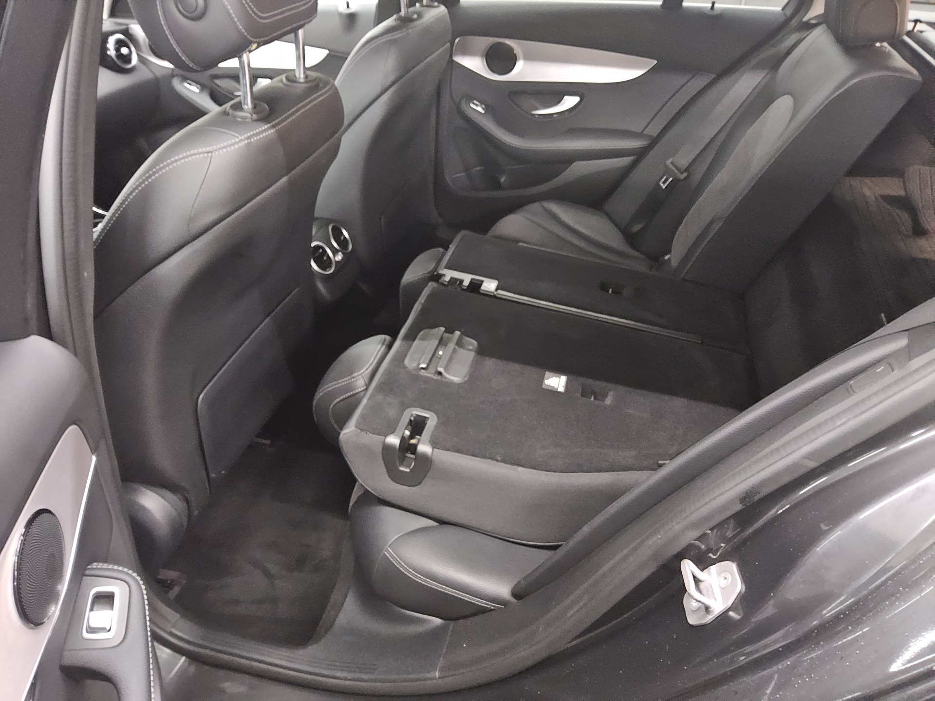 Mercedes-Benz C 300 T de Avantgarde Navi Multibeam AHK 360° 13