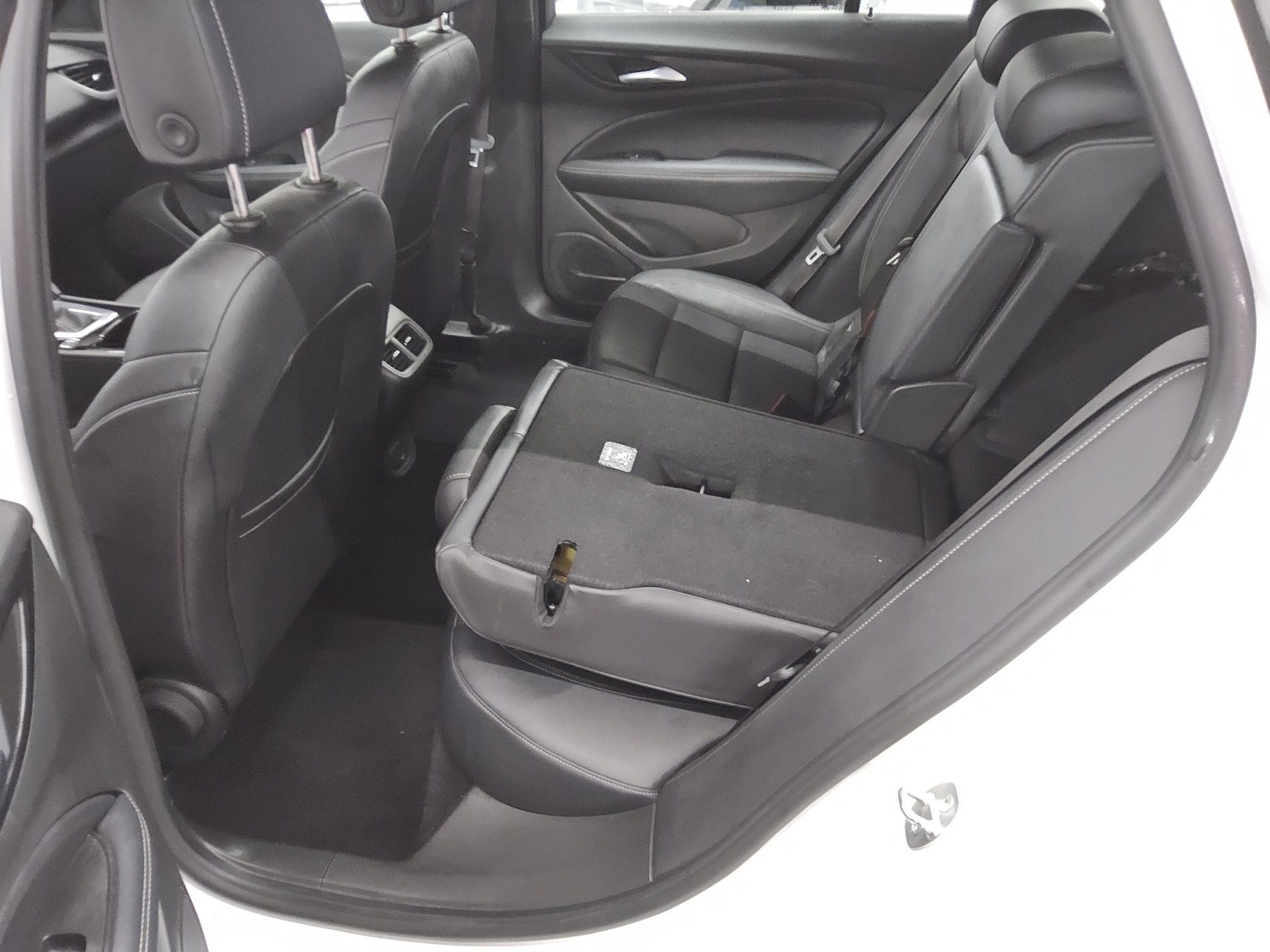 Opel Insignia ST 1.5 D Elegance Leder Navi RfK LED 13