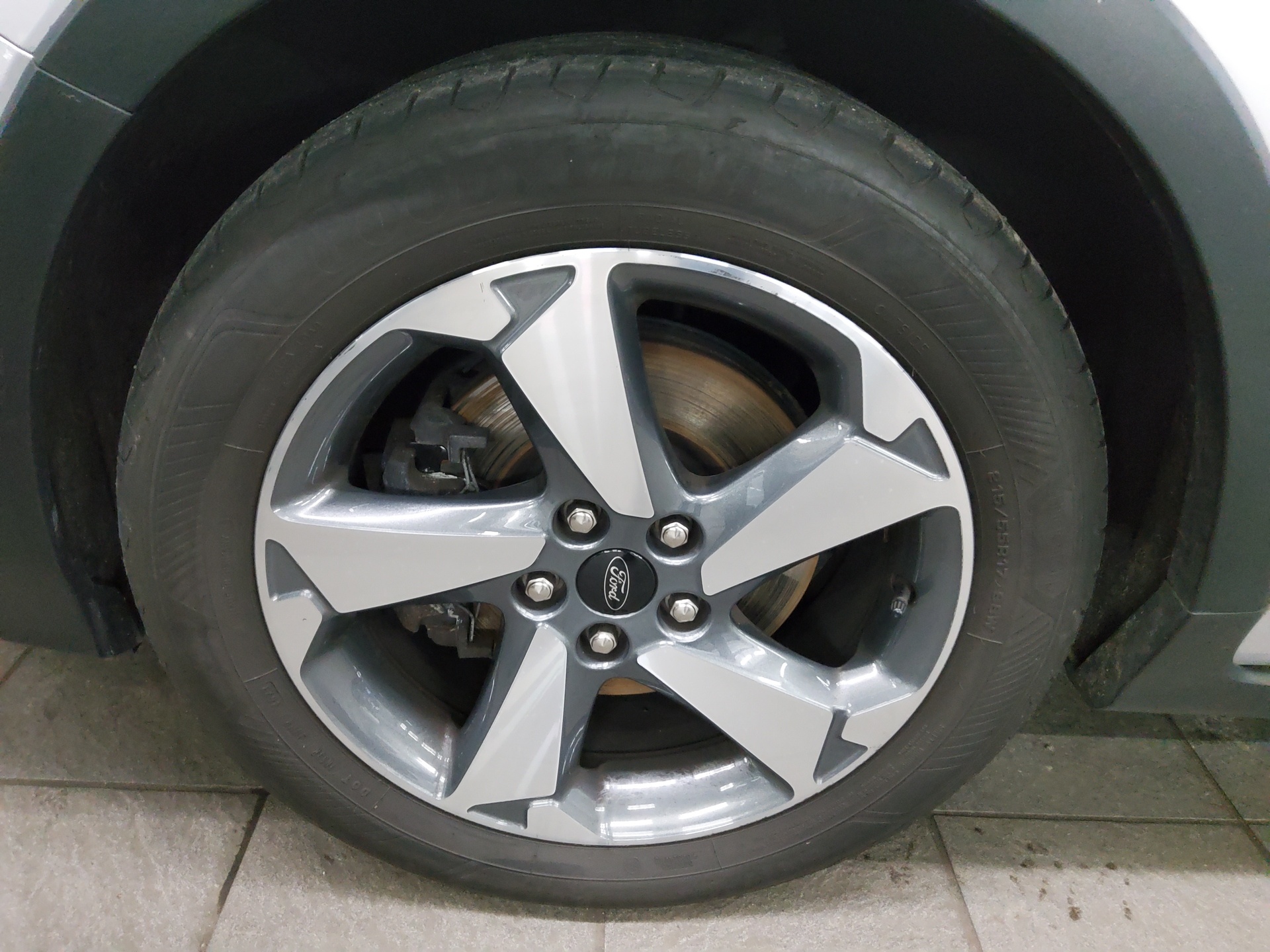 Ford Focus Turnier 1.5 EB Active Navi LED RfK AHK Shz 9