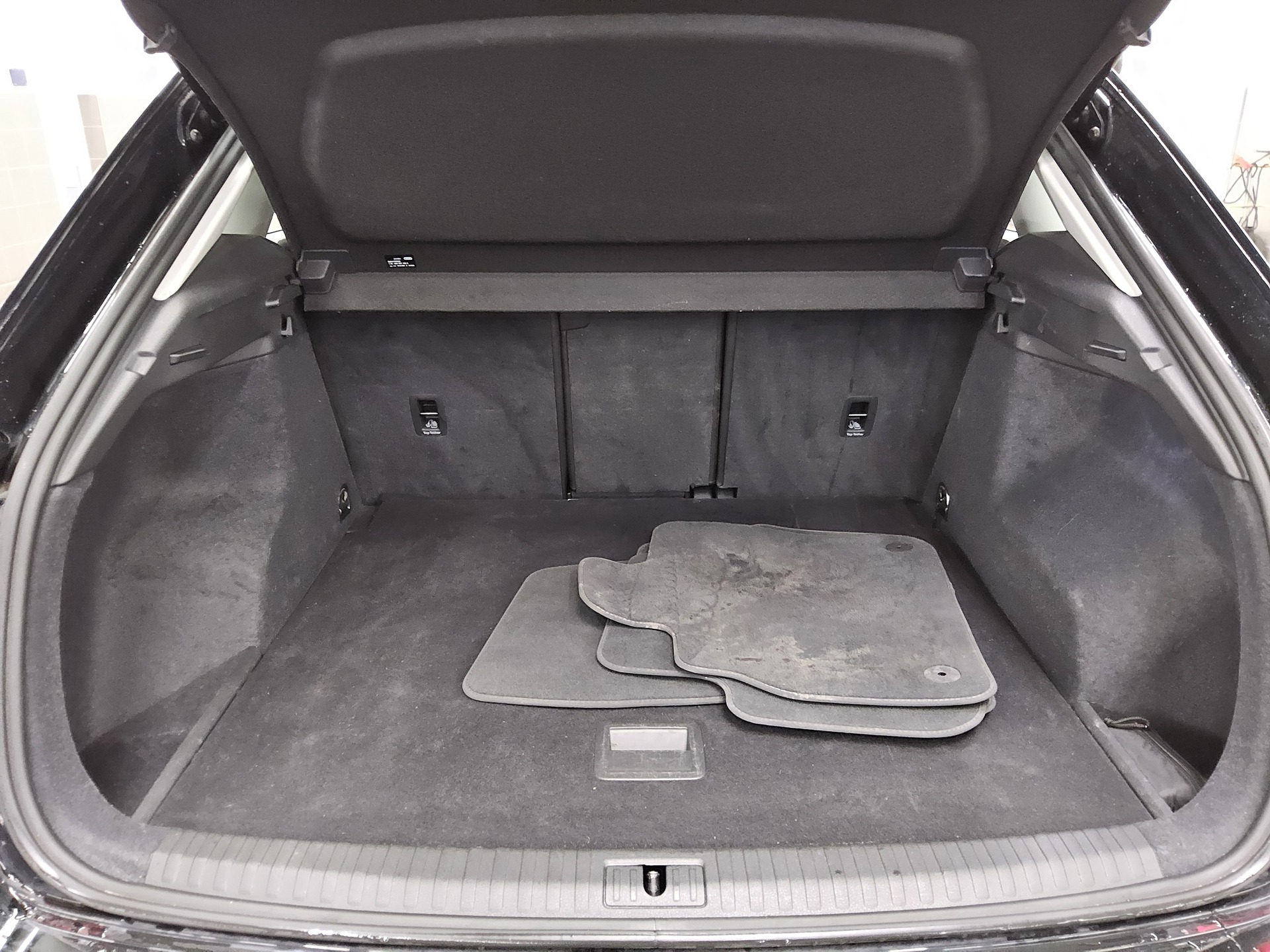 Audi Q3 35 TFSI AHK virtual RfK ACC LED 12