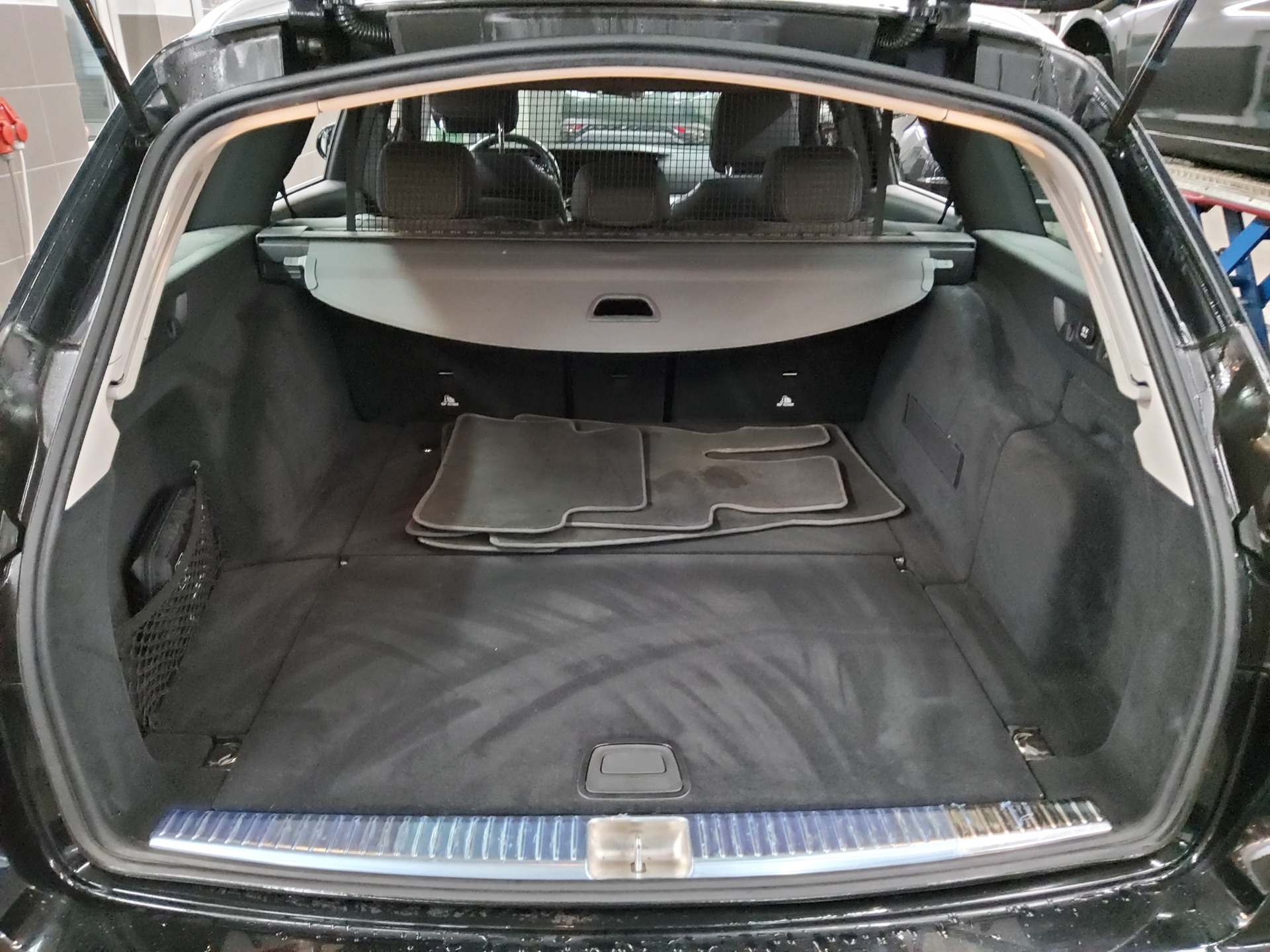 Mercedes-Benz E 220 T d Avantgarde Leder LED RFK Distronic+ 11