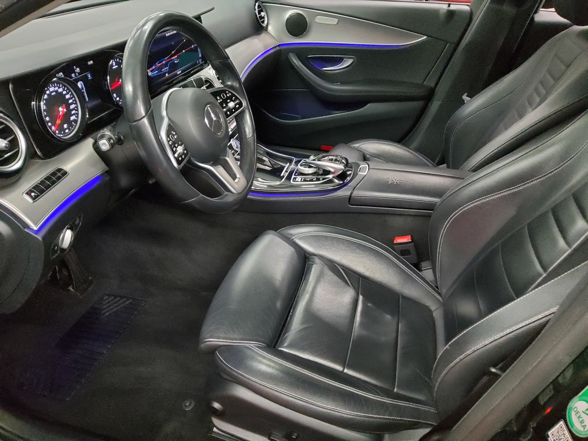 Mercedes-Benz E 220 T d Avantgarde Leder LED RFK Distronic+ 8