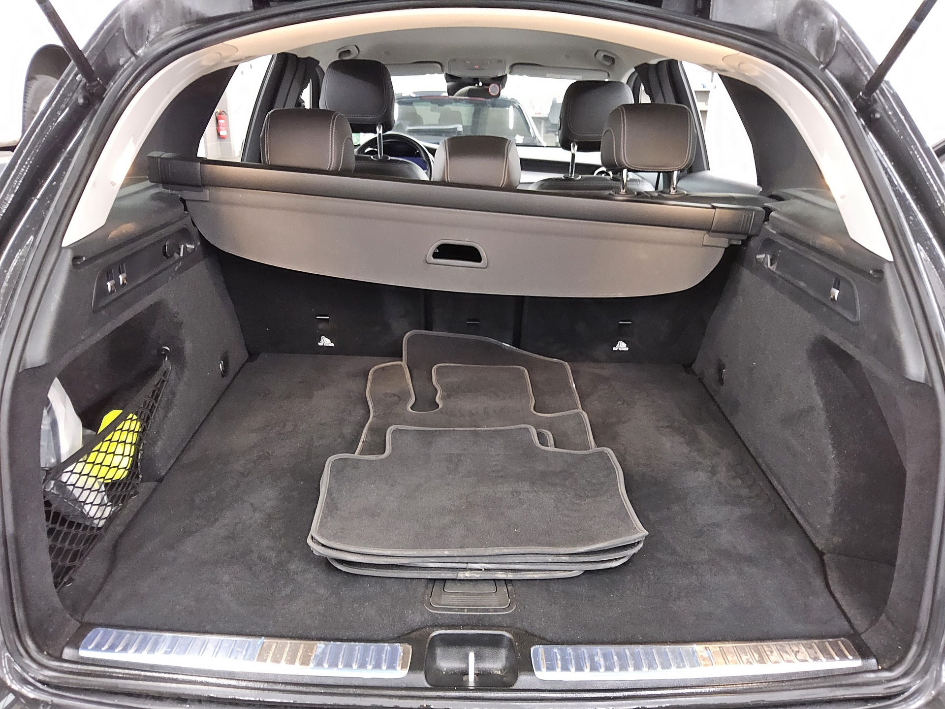 Mercedes-Benz GLC 300 d 4M Leder Navi LED Widescreen HuD RfK 12