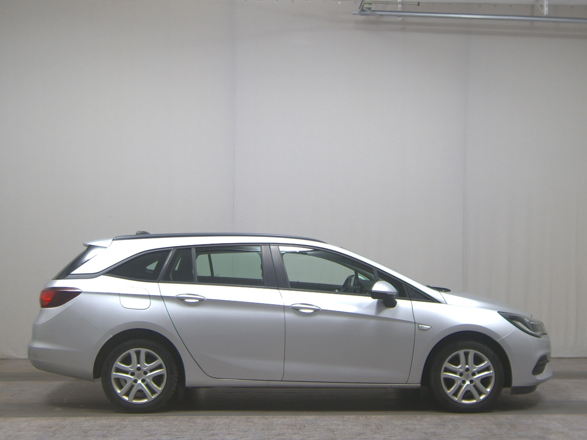 Opel Astra ST 1.5 D Edition Navi Tempomat Shz