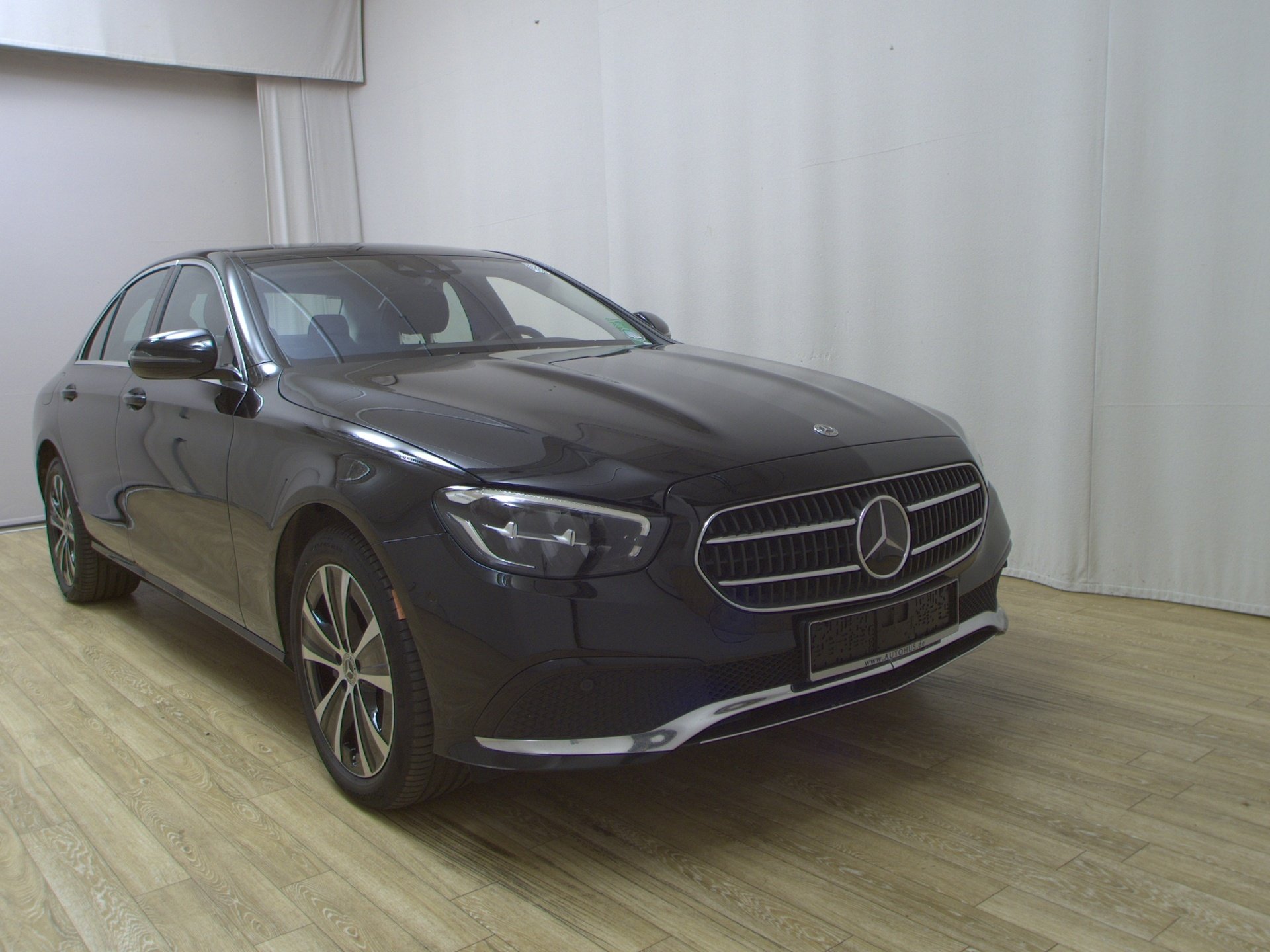 Mercedes-Benz E 300 de Avantgarde Navi LED Widescreen AHK RfK 3