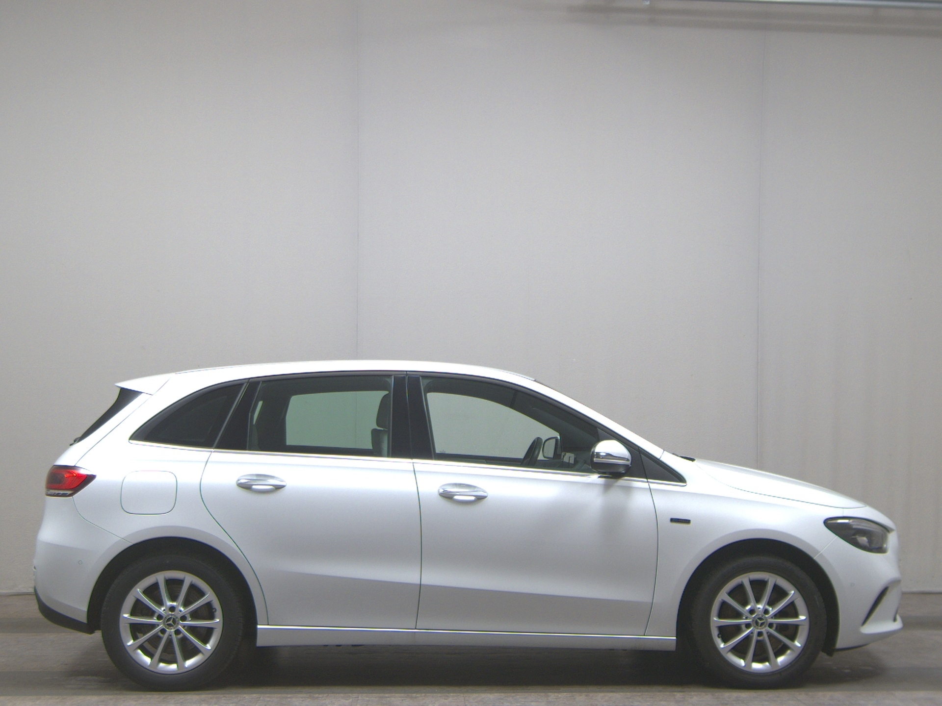 Mercedes-Benz B 250 e Style T-Leder Navi MB-LED Shz PDC