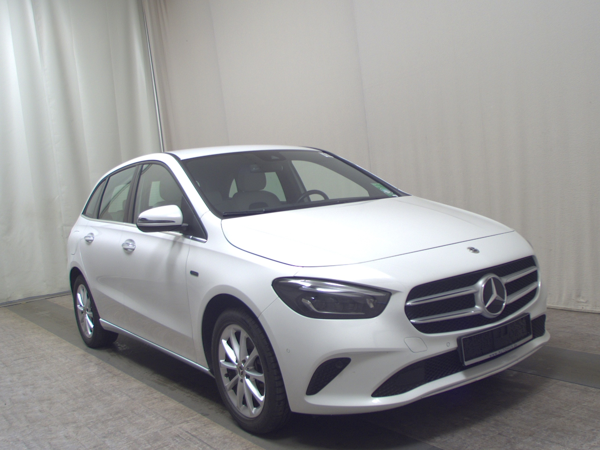 Mercedes-Benz B 250 e Style T-Leder Navi MB-LED Shz PDC 3