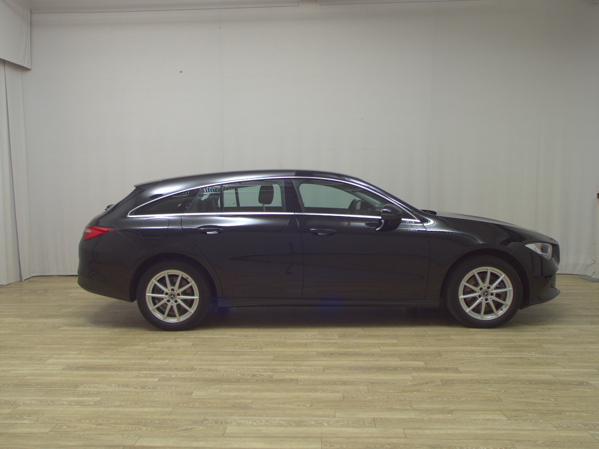 Mercedes-Benz CLA 250 Shooting Brake e T-Leder Navi PDC Shz