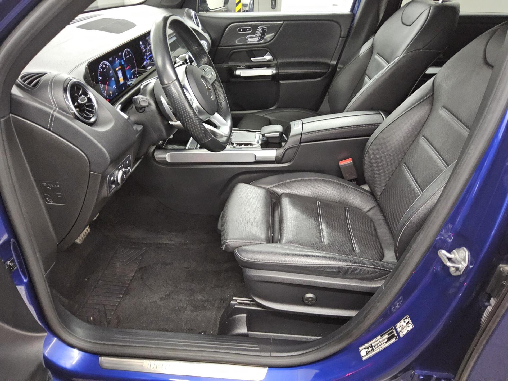 Mercedes-Benz GLB 220 d 4M AMG-Line Leder Navi RfK StHzg Dist+ 9