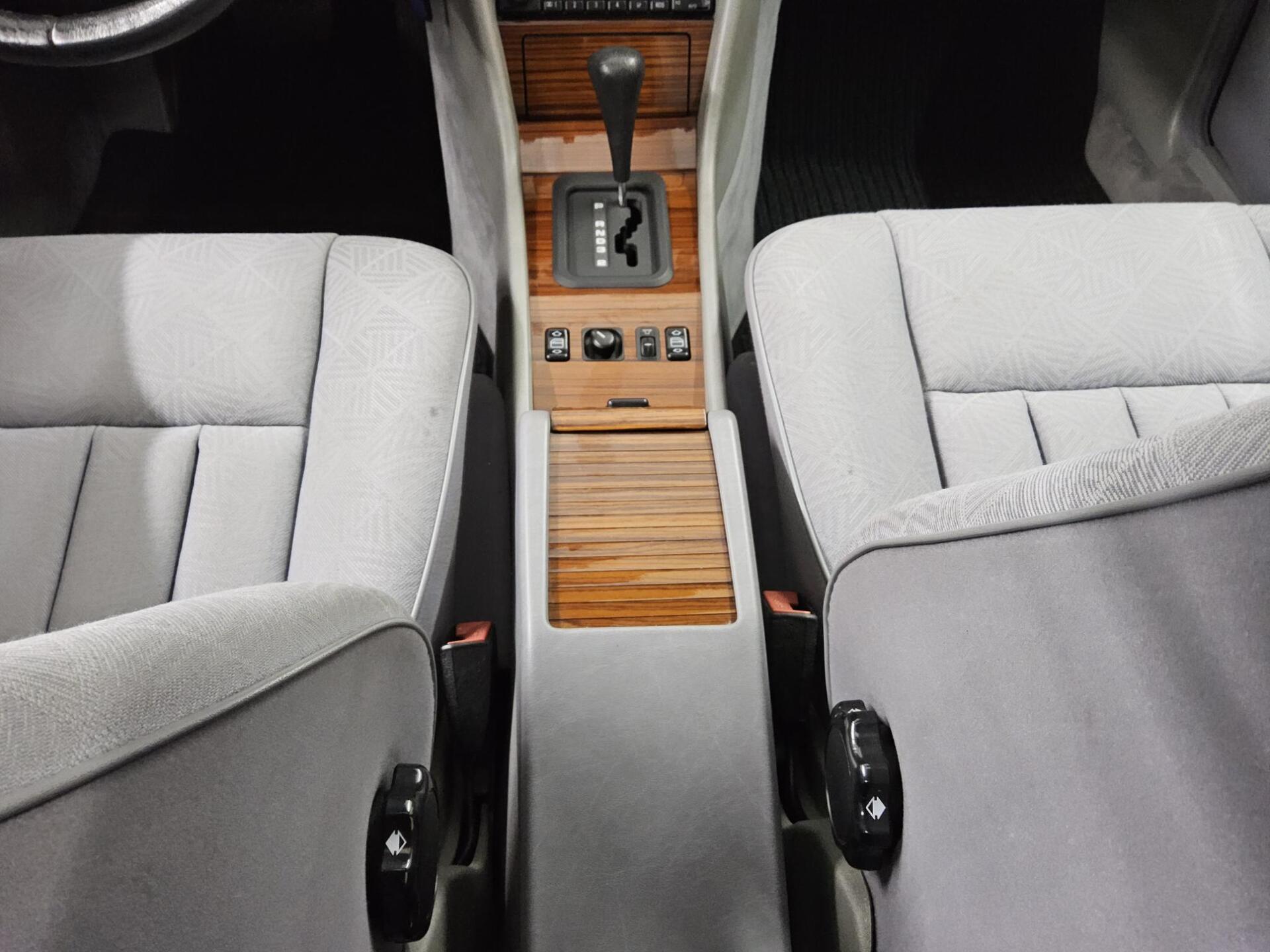 Mercedes-Benz E 300 T-Modell W124 Scheckheftgepflegt 2.Hand SD 6