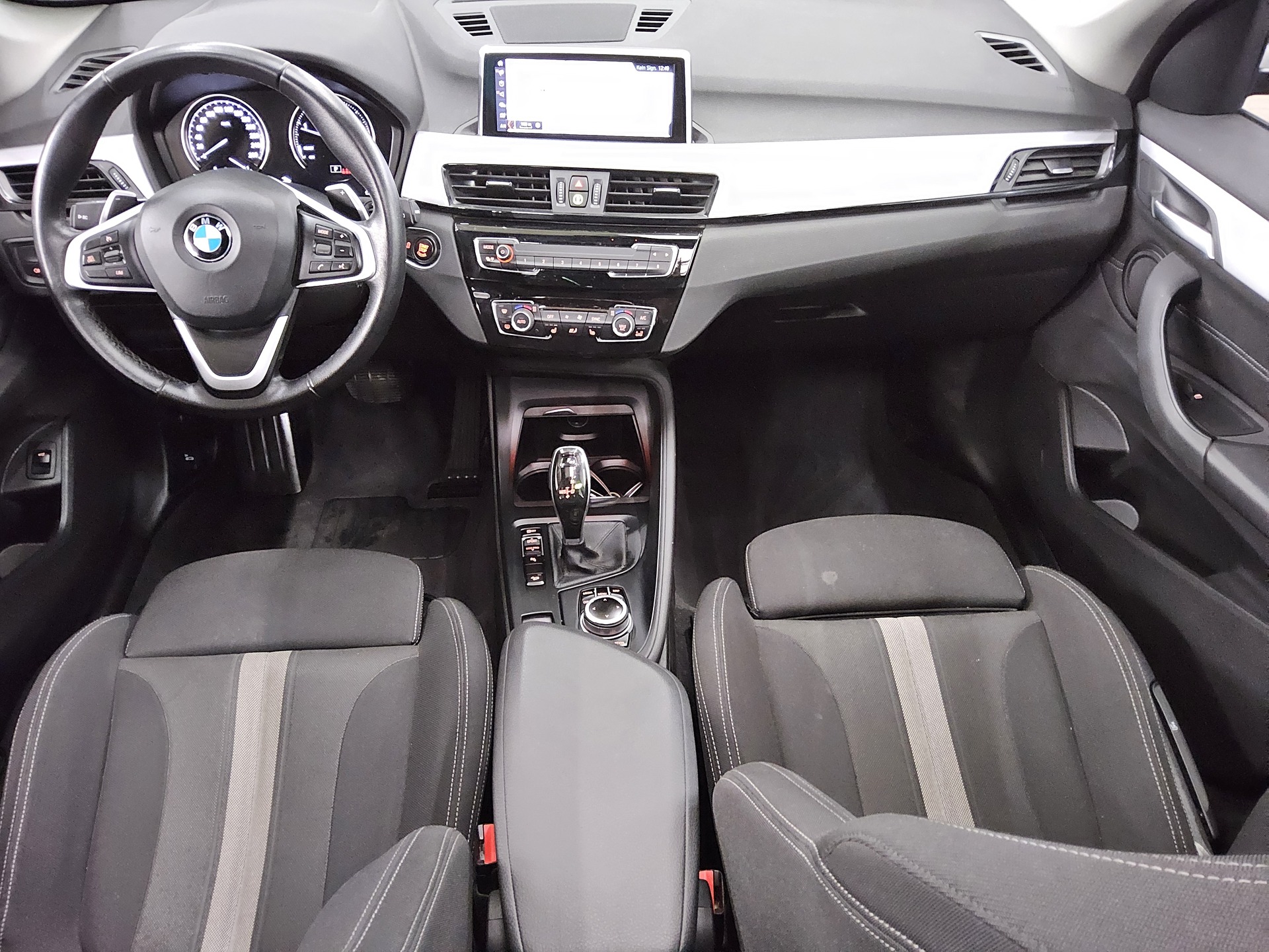 BMW X1 xDrive20d Advantage Navi LED Pano HiFi AHK 5