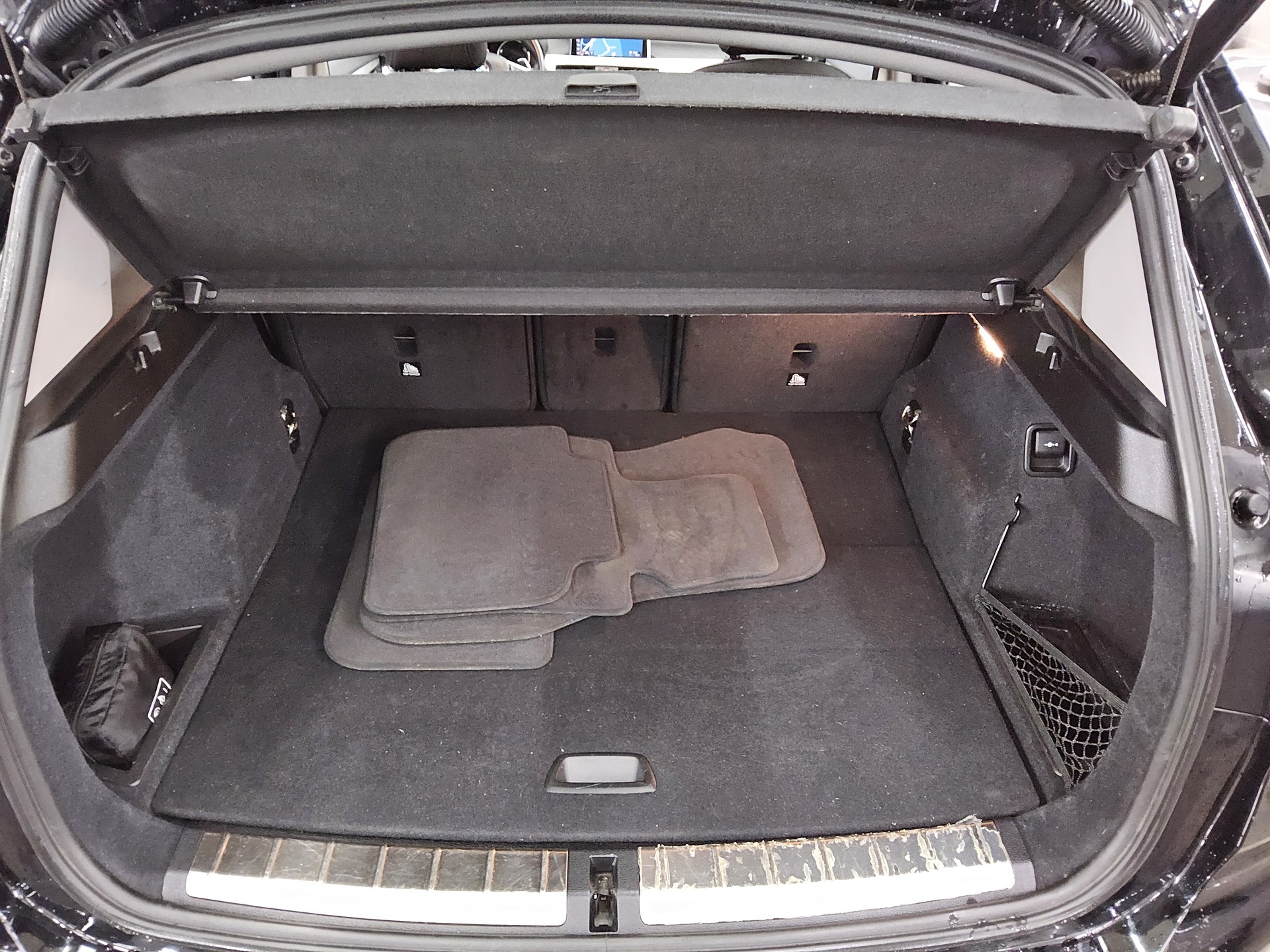 BMW X1 xDrive20d Advantage Navi LED Pano HiFi AHK 12