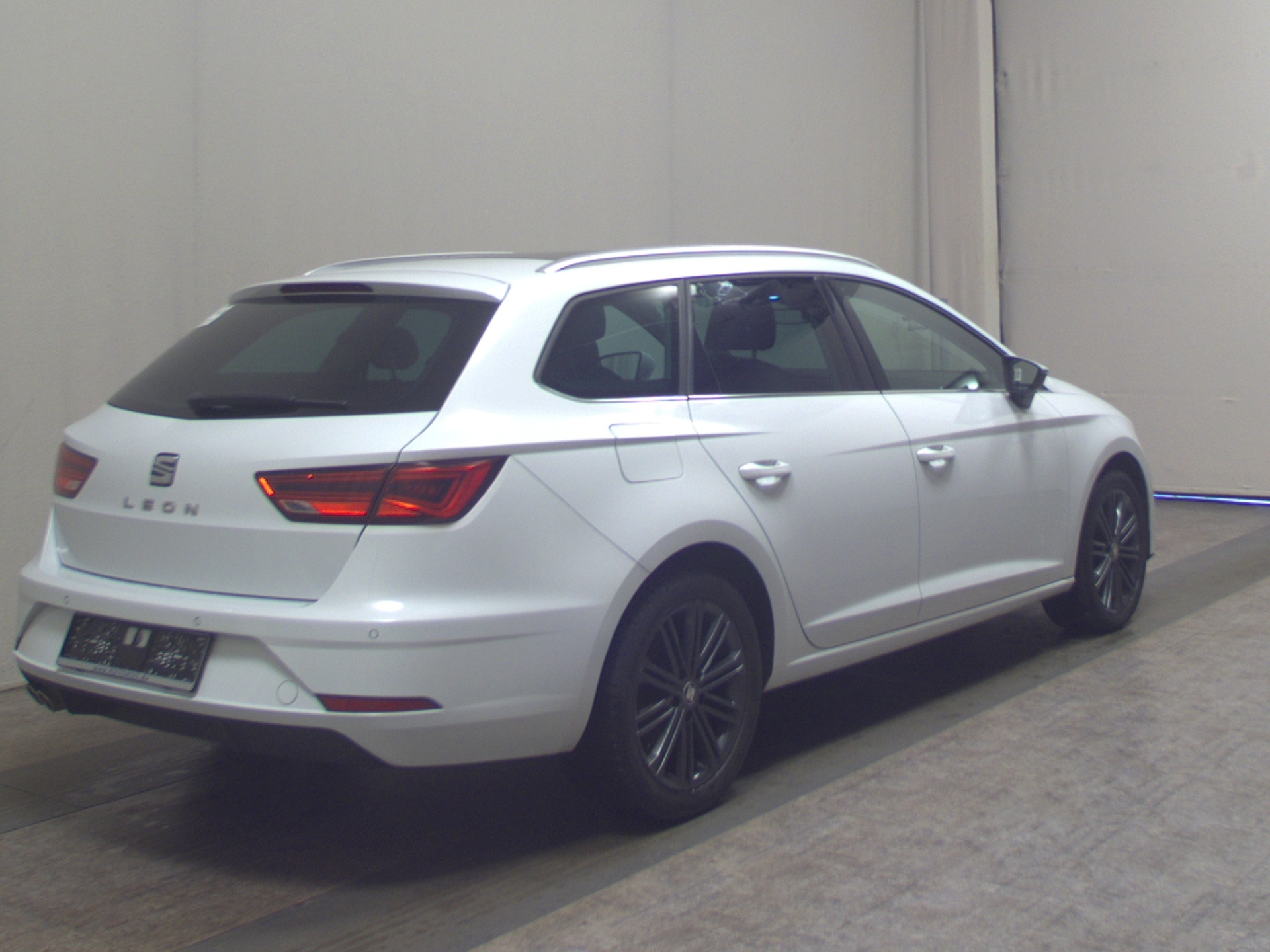Seat Leon Sportstourer 1.5 TSI Xcellence Navi LED ACC 4