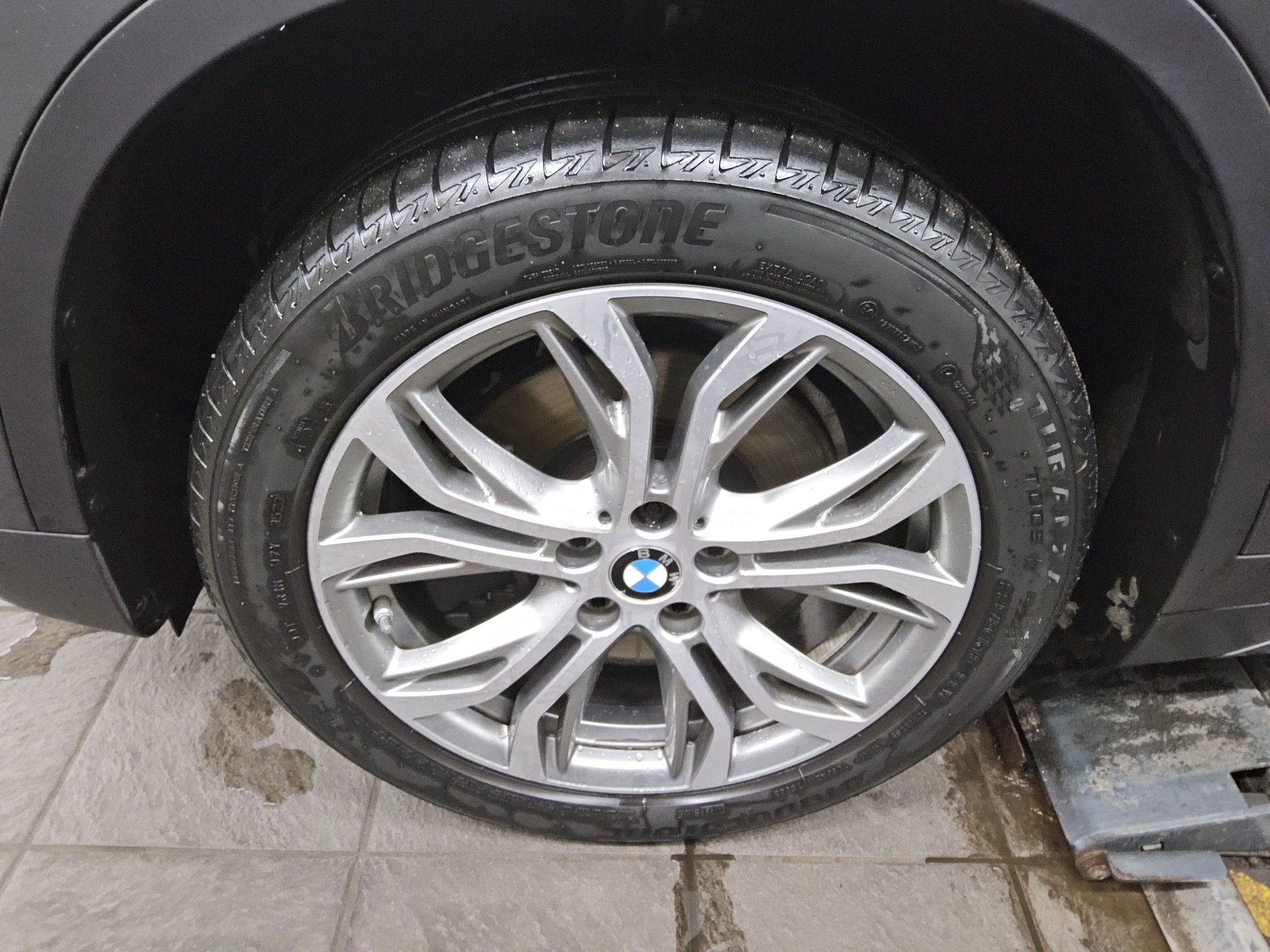 BMW X1 sDrive20d Sport-Line Navi LED HiFi RfK AHK 10