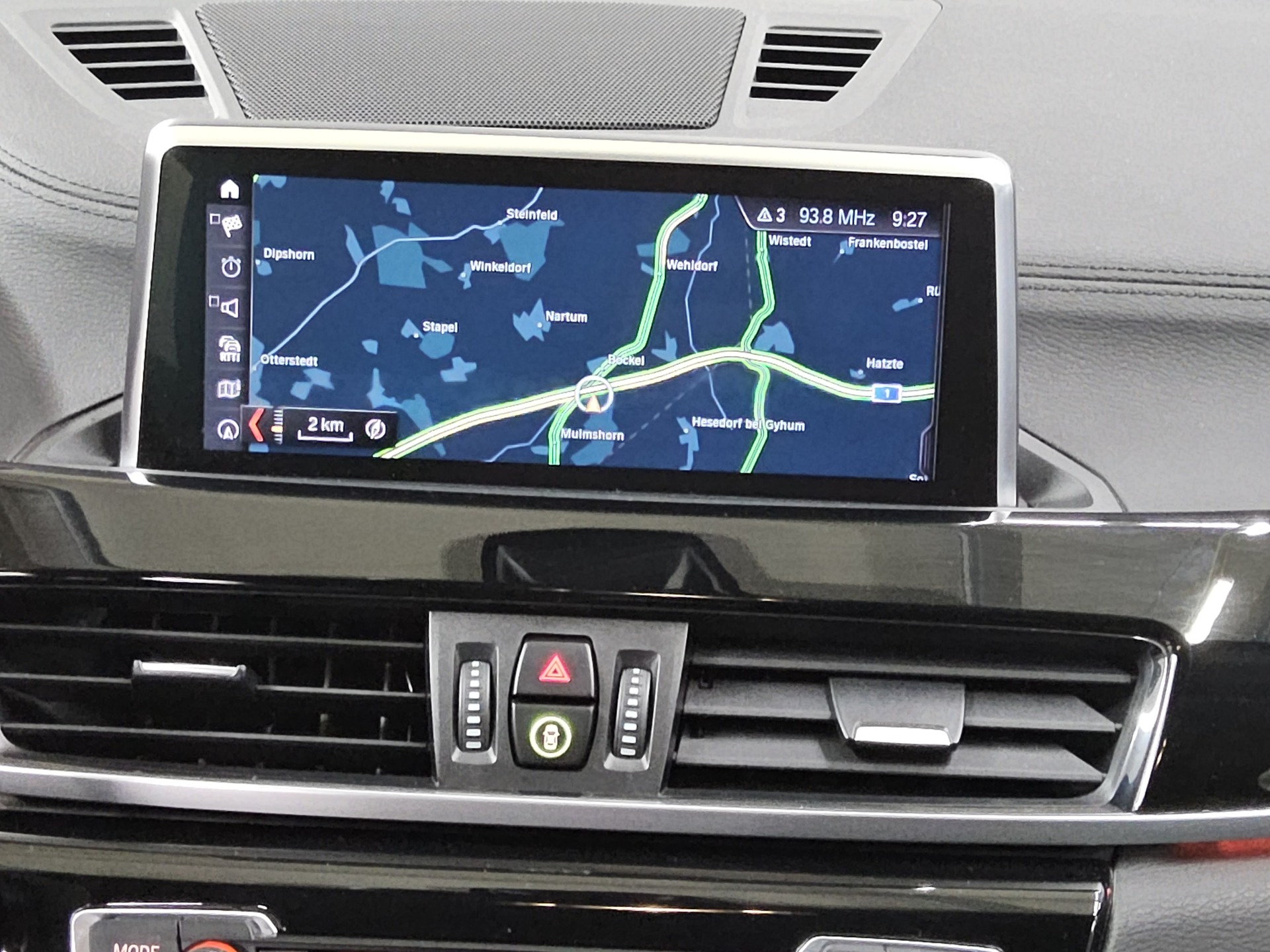 BMW X1 sDrive20d Sport-Line Navi LED HiFi RfK AHK 7