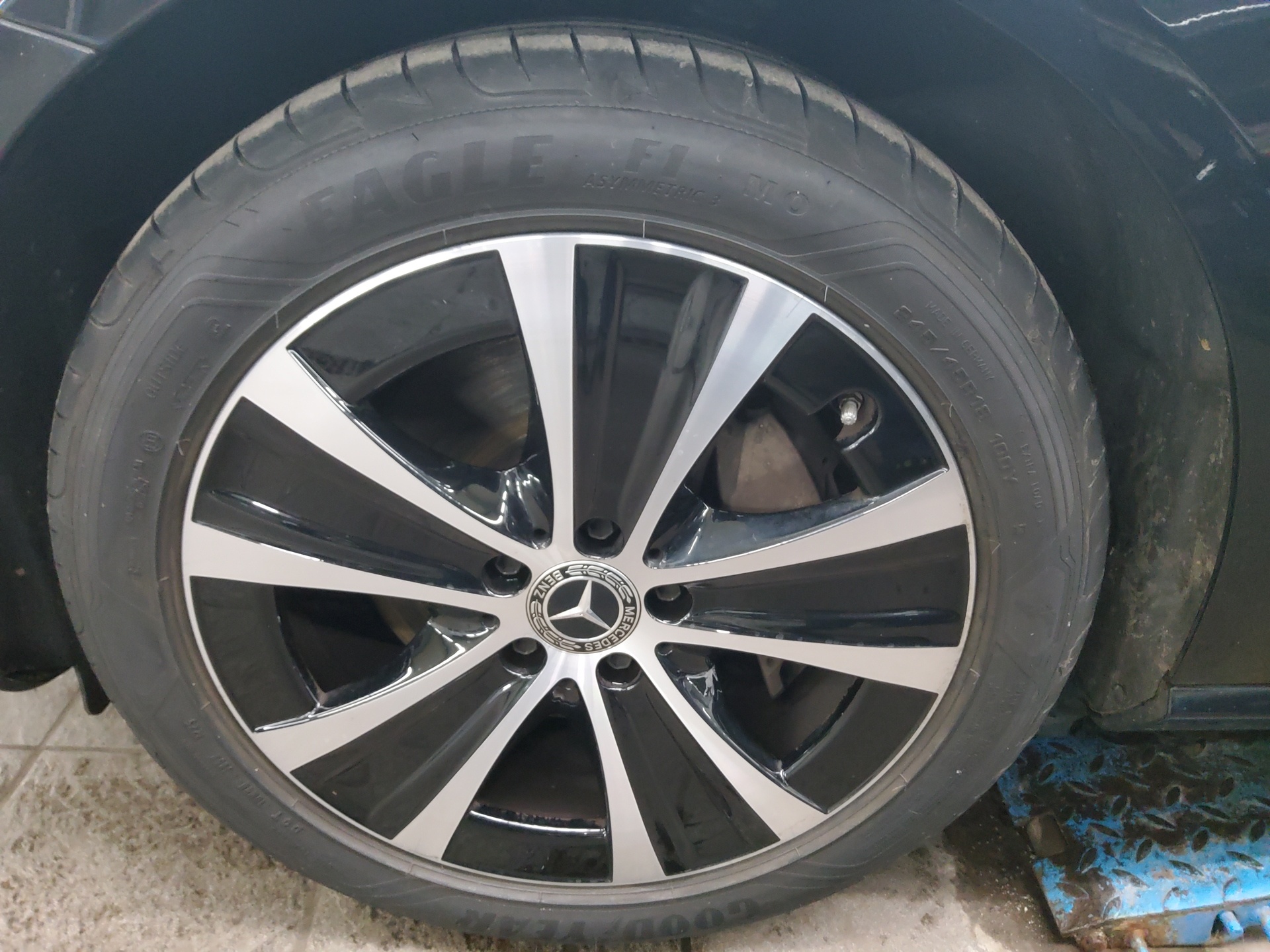 Mercedes-Benz E 300 de Navi LED Rückfahrkamera 10