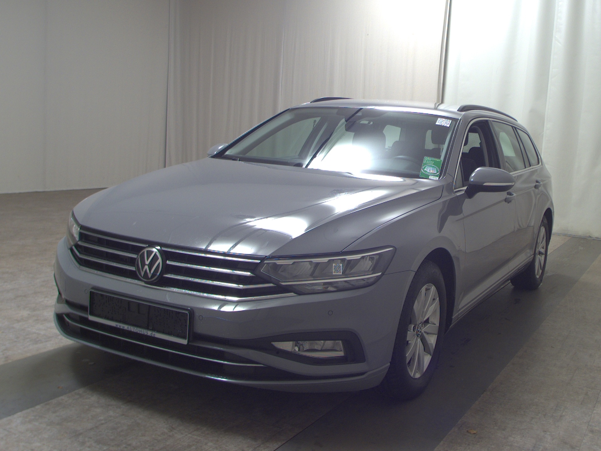 Volkswagen Passat Var. 2.0 TDI Business Navi LED RfK AHK 2