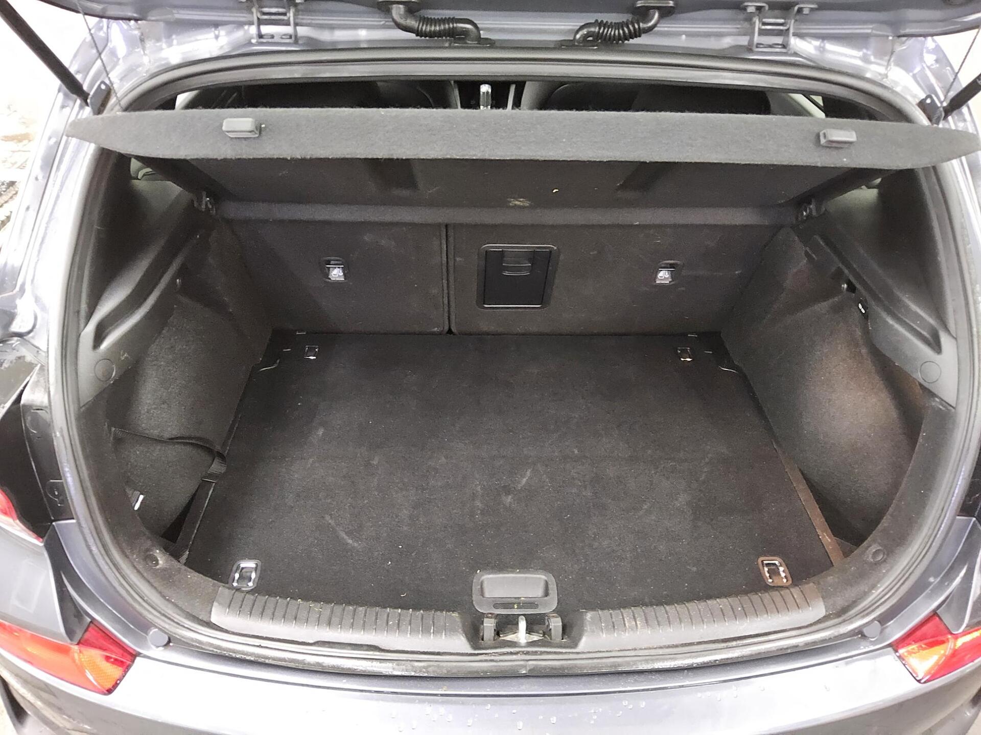 Hyundai i30 1.4 T-GDI N-Line Navi RfK Shz PDC Tempomat 12