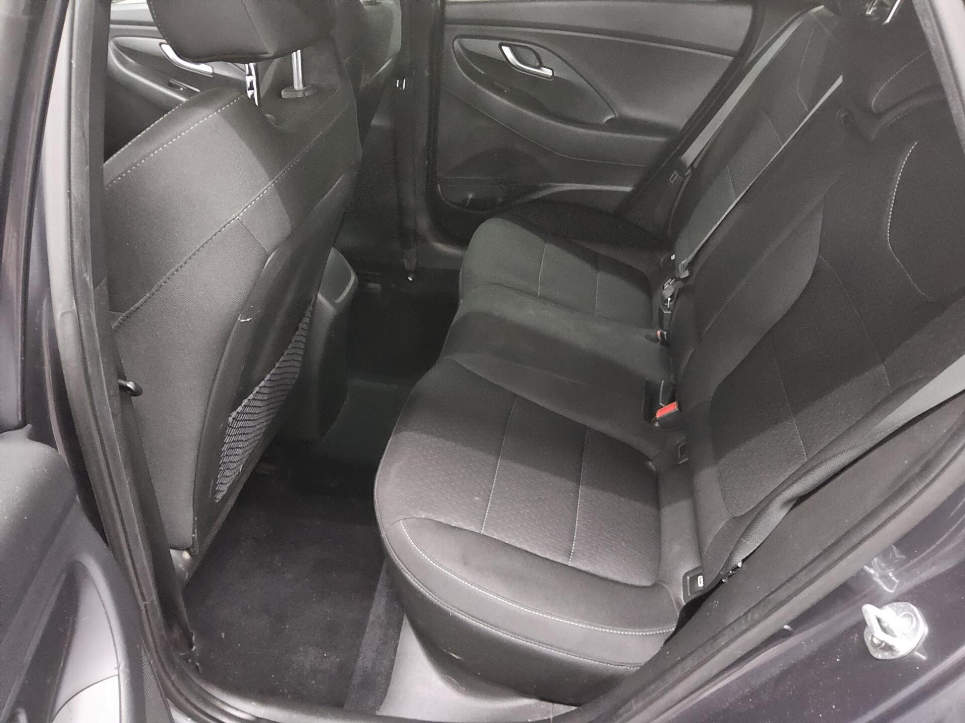 Hyundai i30 1.4 T-GDI N-Line Navi RfK Shz PDC Tempomat 13