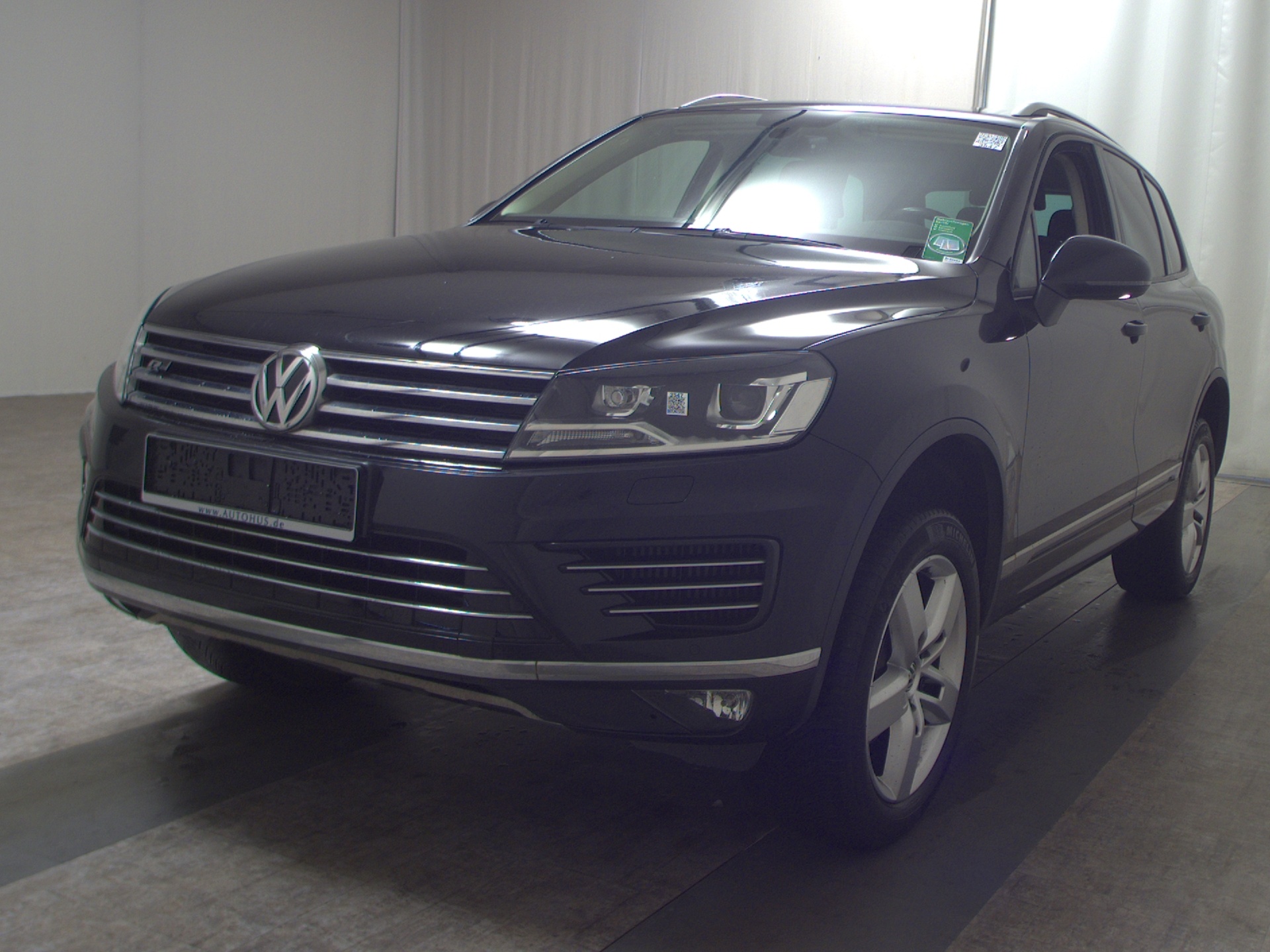 Volkswagen Touareg 3.0 TDI 4M R-Line Luft Leder Navi AHK 2