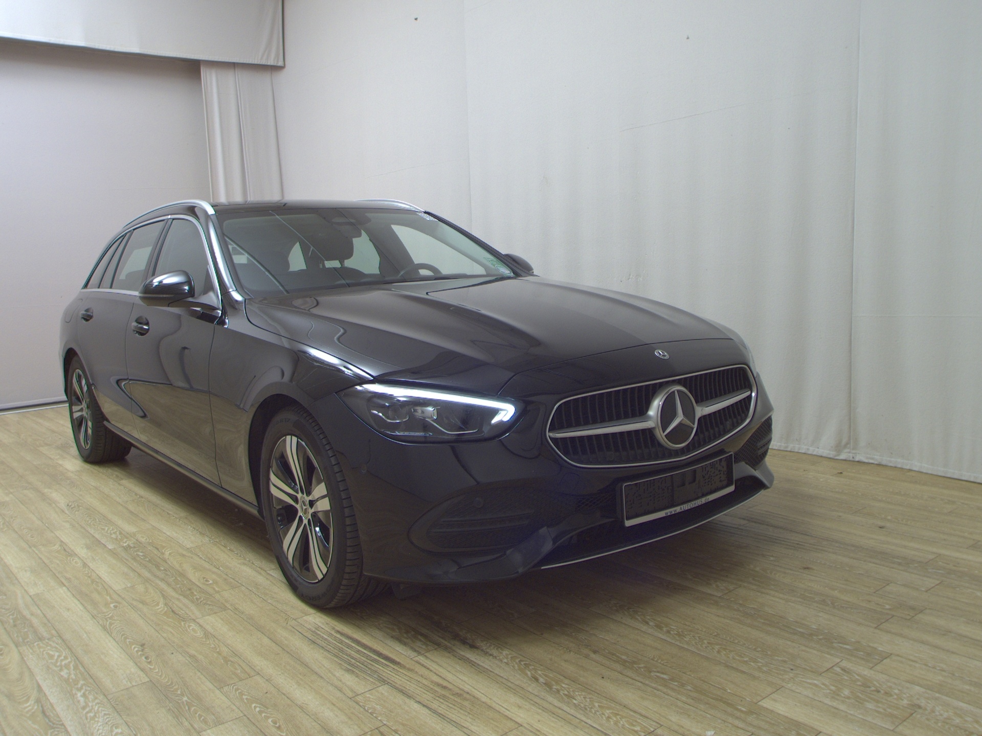 Mercedes-Benz C 220 T d Avantgarde Navi LED RfK Shz Tempomat 3