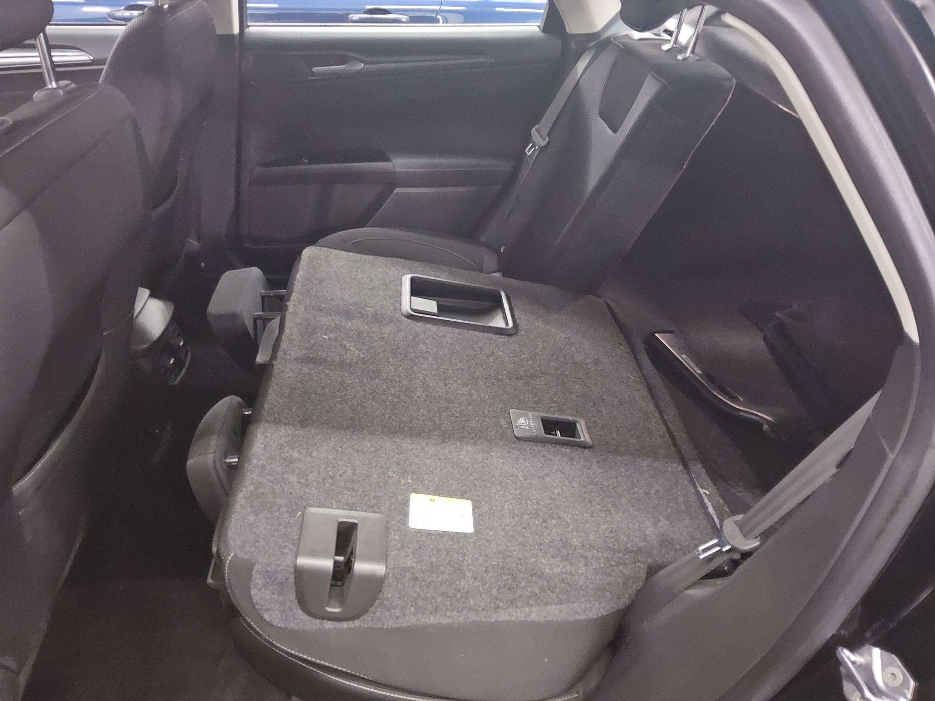 Ford Mondeo 2.0 EB Titanium Navi Rfk AHK DAB 12