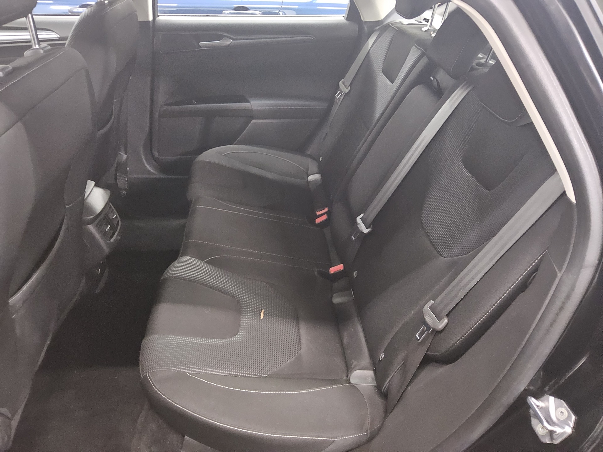 Ford Mondeo 2.0 EB Titanium Navi Rfk AHK DAB 13