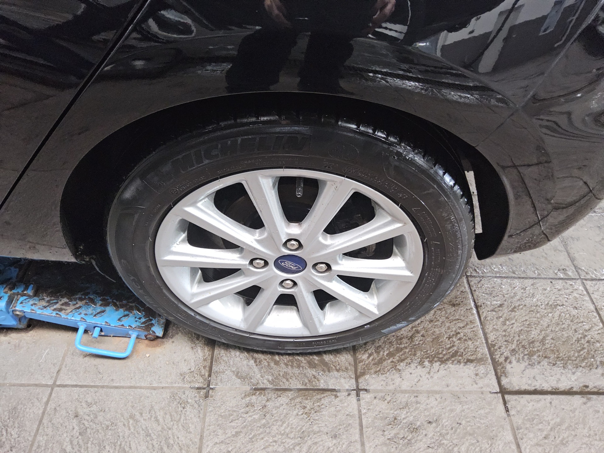 Ford Fiesta 1.0 EB Titanium AHK SHZ Tempomat 10