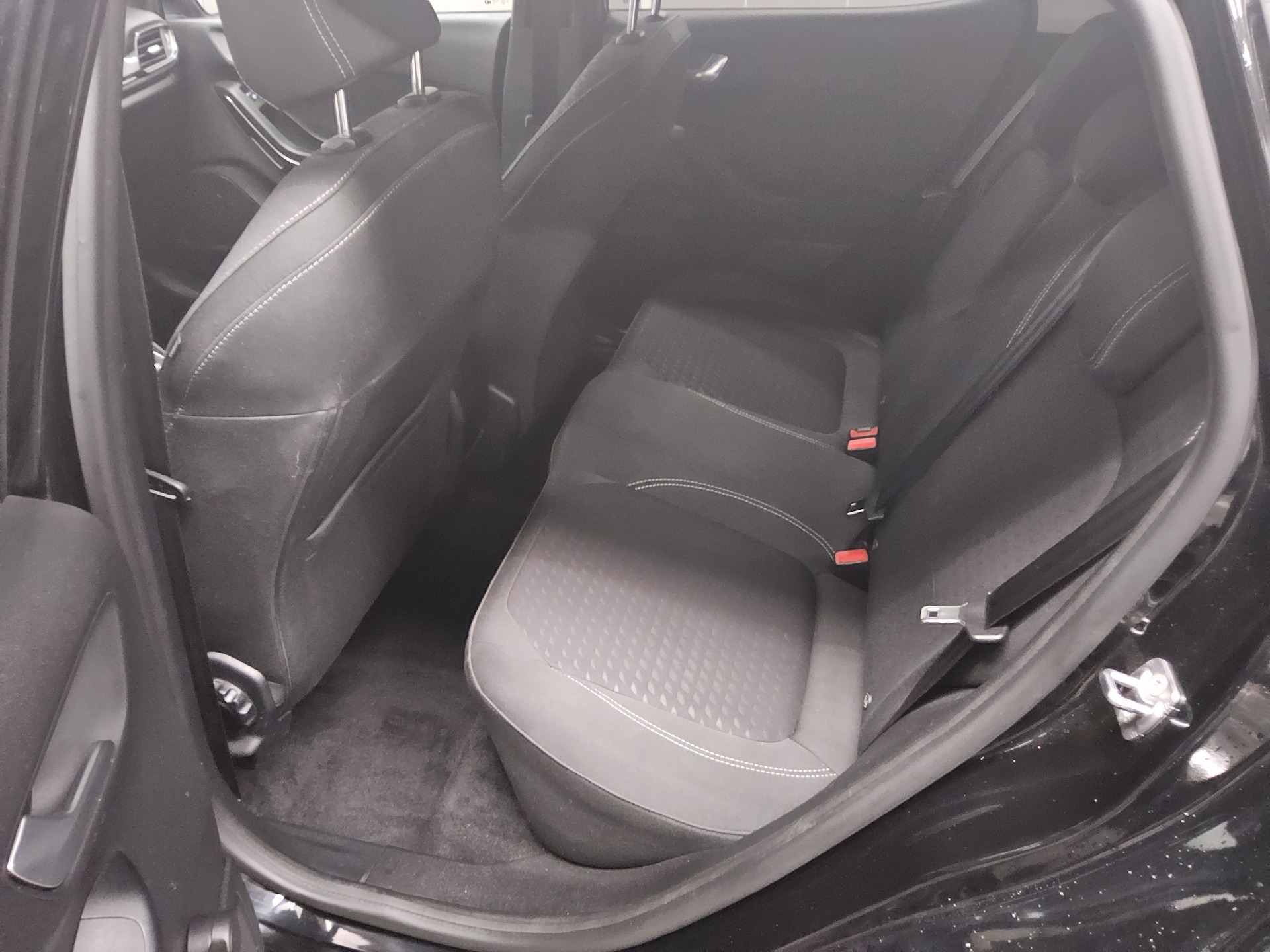 Ford Fiesta 1.0 EB Titanium AHK SHZ Tempomat 13