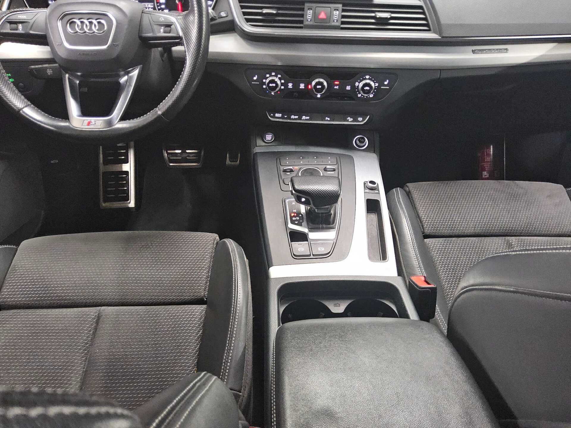 Audi Q5 40 TDI Qu. S-Line T-Leder Navi LED Pano RFK 6