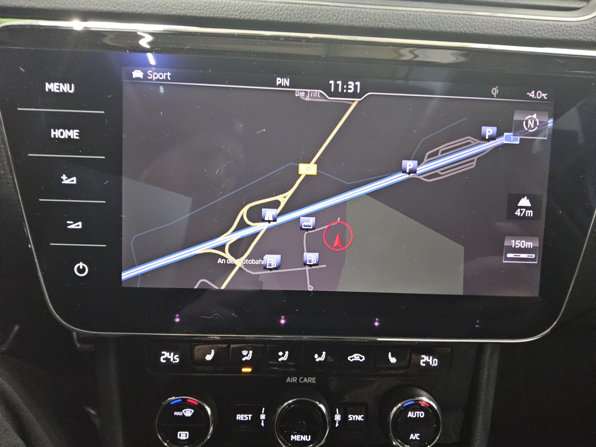 Skoda Superb Kombi 2.0 TDI L&K Leder Navi Xenon Pano 7