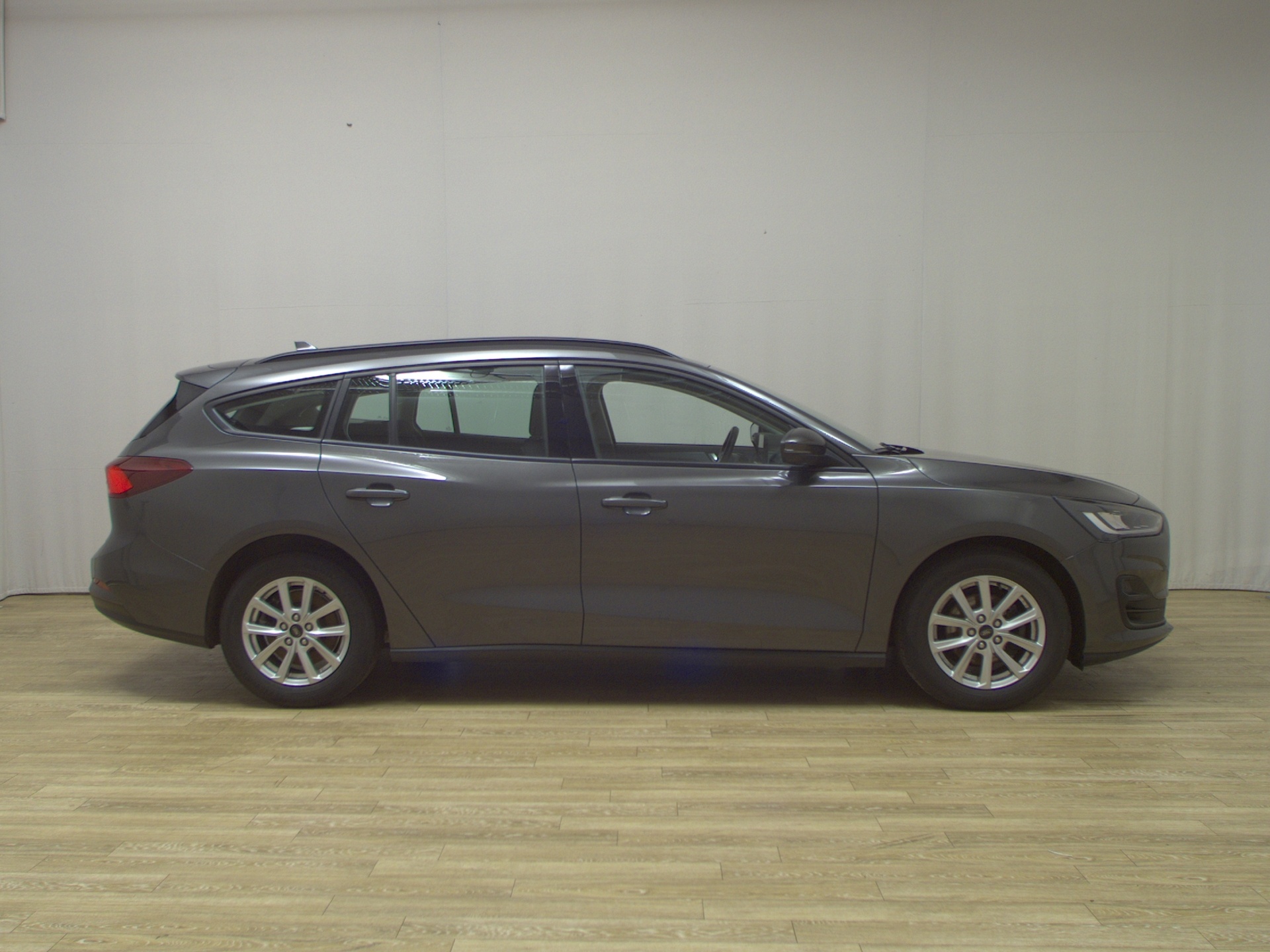 Ford Focus Turnier 1.5 EB Cool&Connect Navi LED DAB