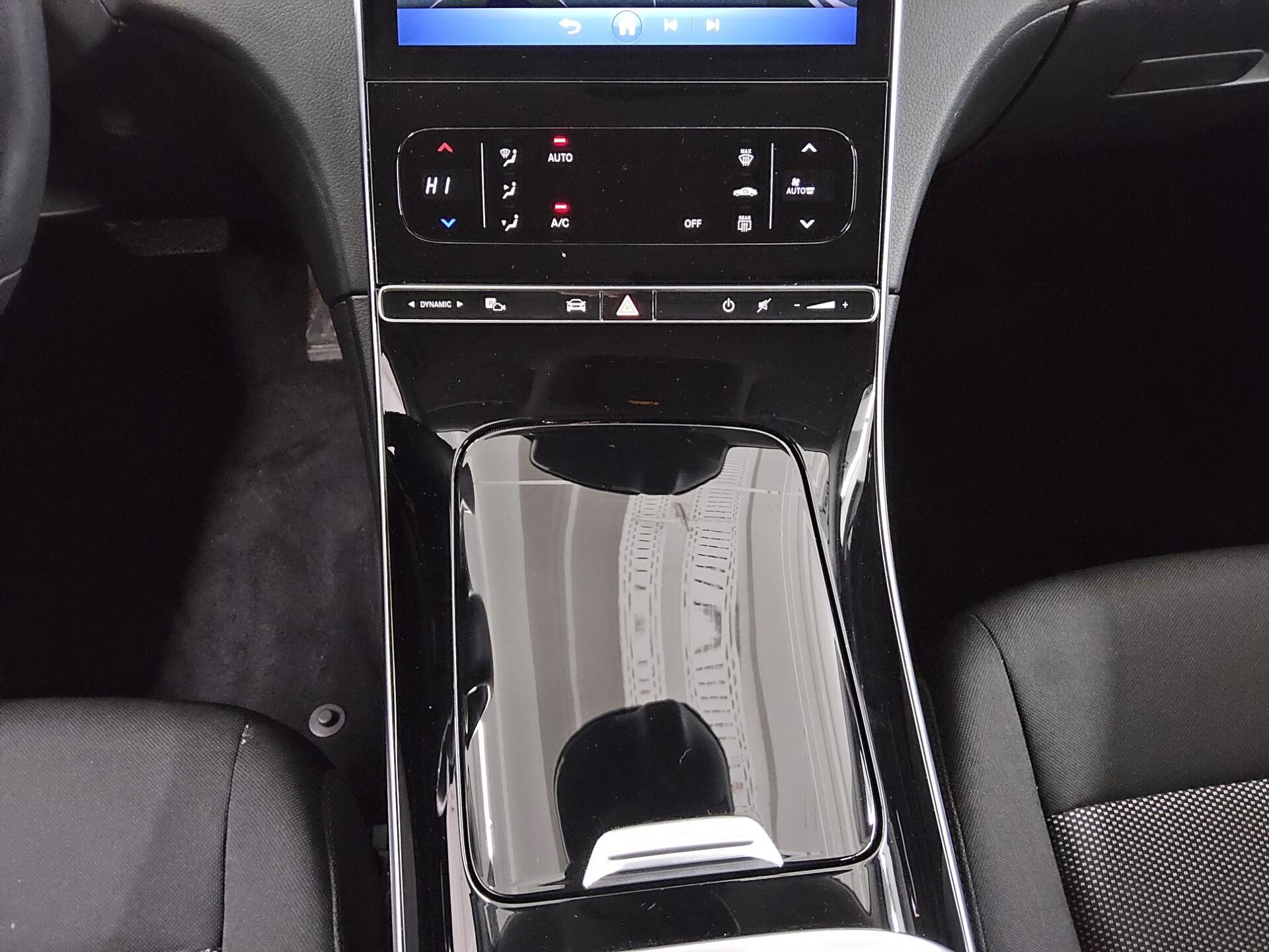 Mercedes-Benz C 200 T d Avantgarde Navi LED RfK AHK PDC Shz 6