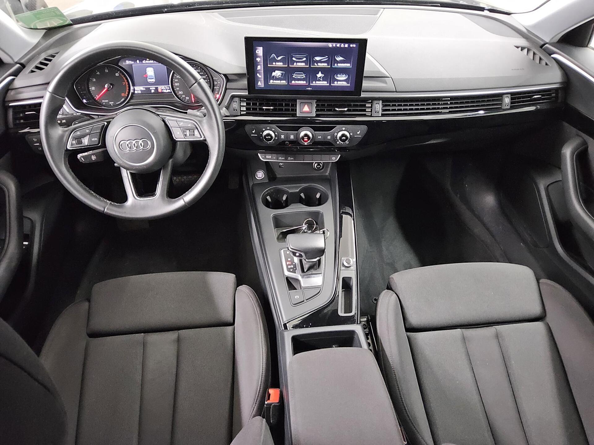 Audi A4 40 TFSI advanced LED Sportsitze Sound Shz PDC 5