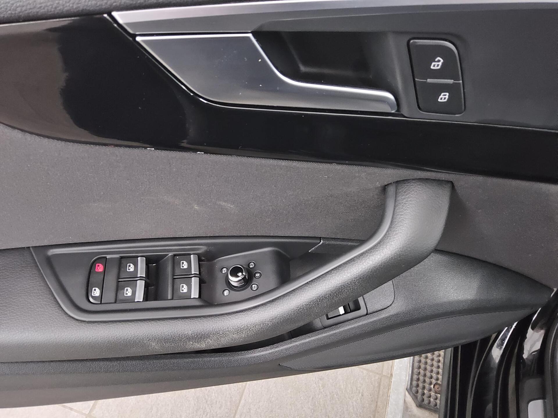 Audi A4 40 TFSI advanced LED Sportsitze Sound Shz PDC 9