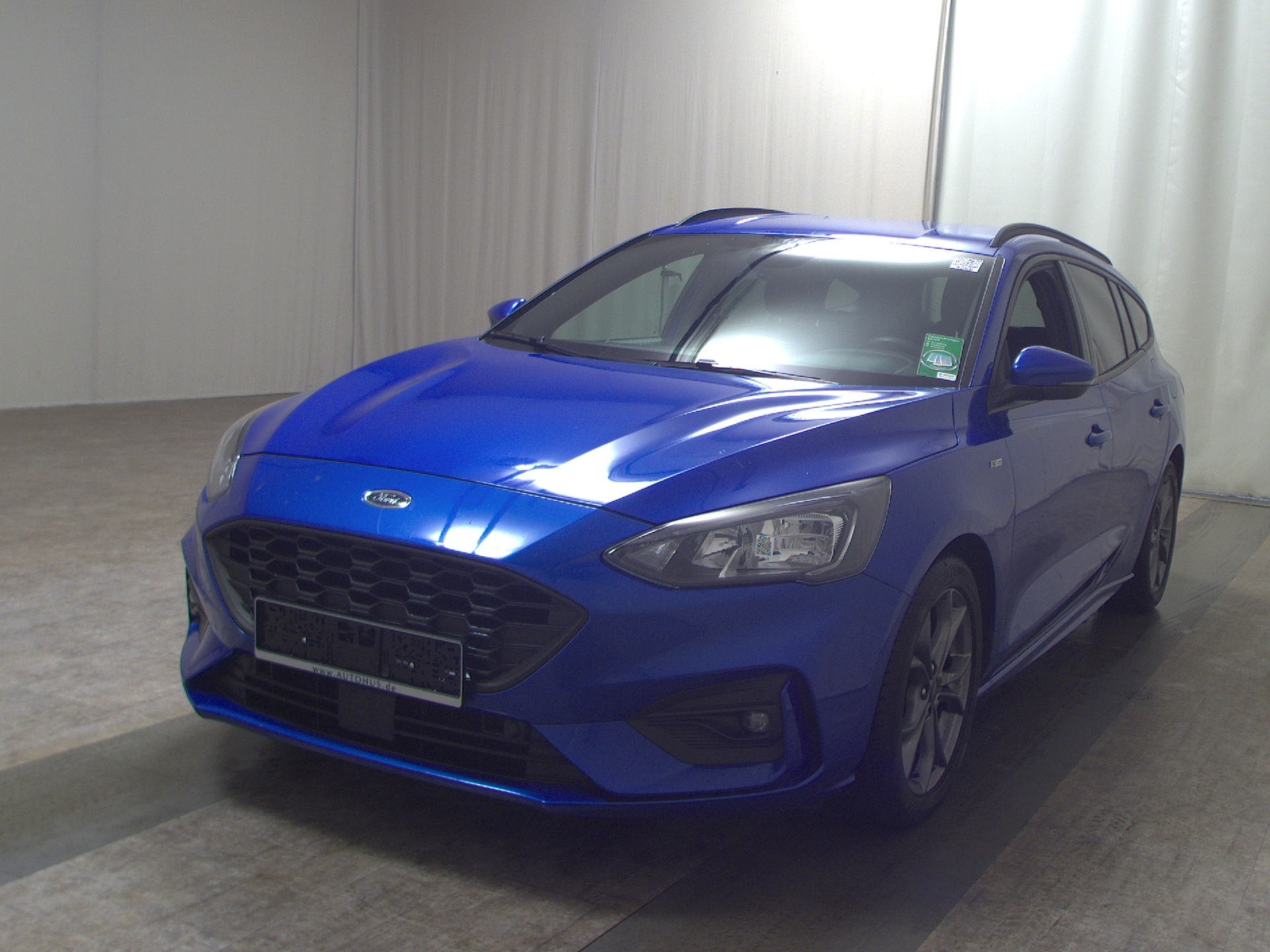 Ford Focus Turnier 1.5 EB ST-Line Navi DC LED Ahk Shz 2
