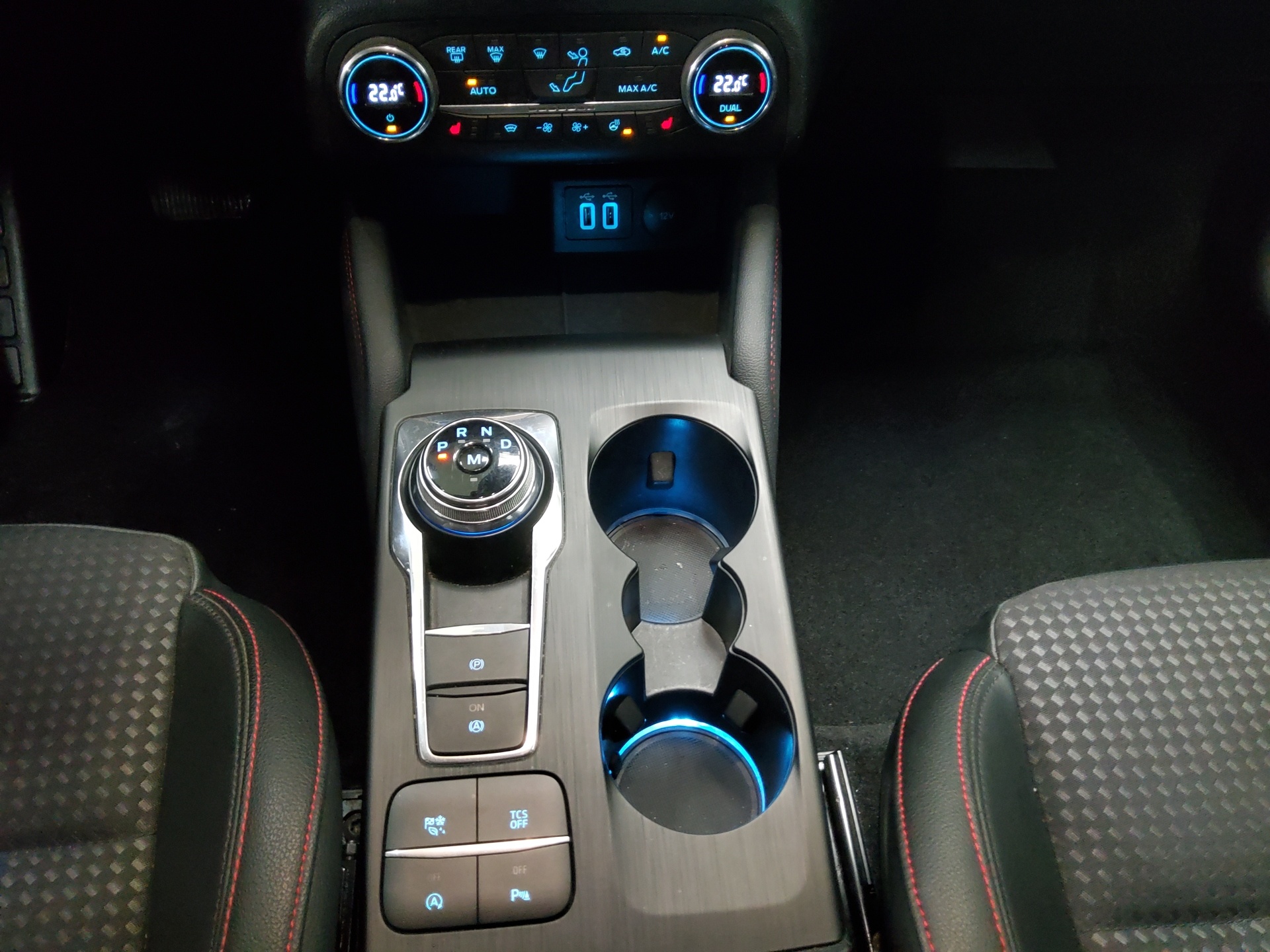 Ford Focus Turnier 1.5 EB ST-Line Navi DC LED Ahk Shz 6