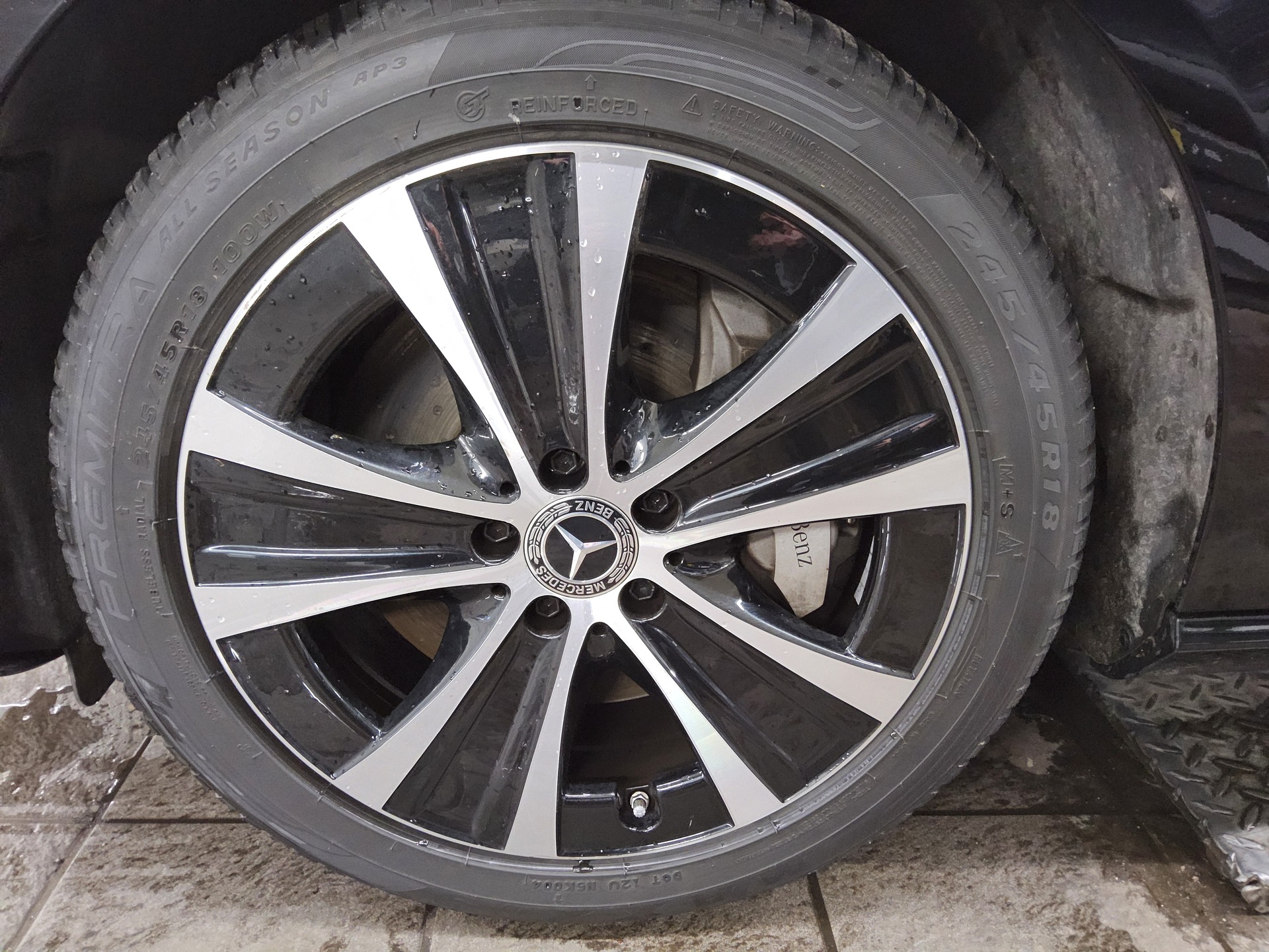 Mercedes-Benz E 300 T de Avantgarde Navi LED RfK Shz PDC 11