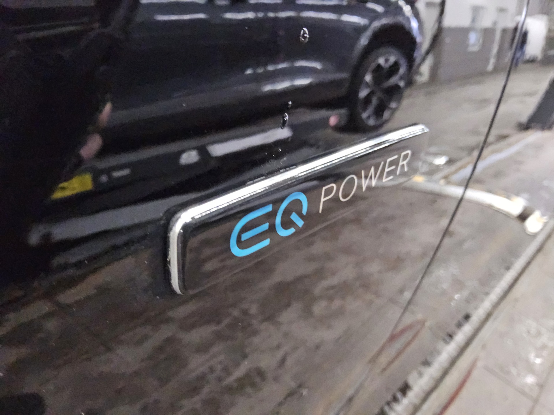 Mercedes-Benz E 300 T de Avantgarde Navi LED RfK Shz PDC 12