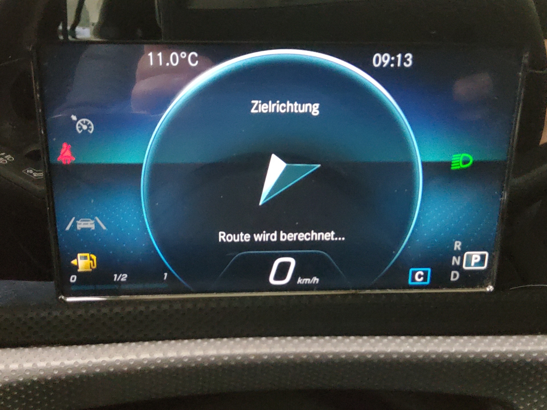 Mercedes-Benz CLA 200 SB d Progressive Leder Navi LED RfK Shz 8