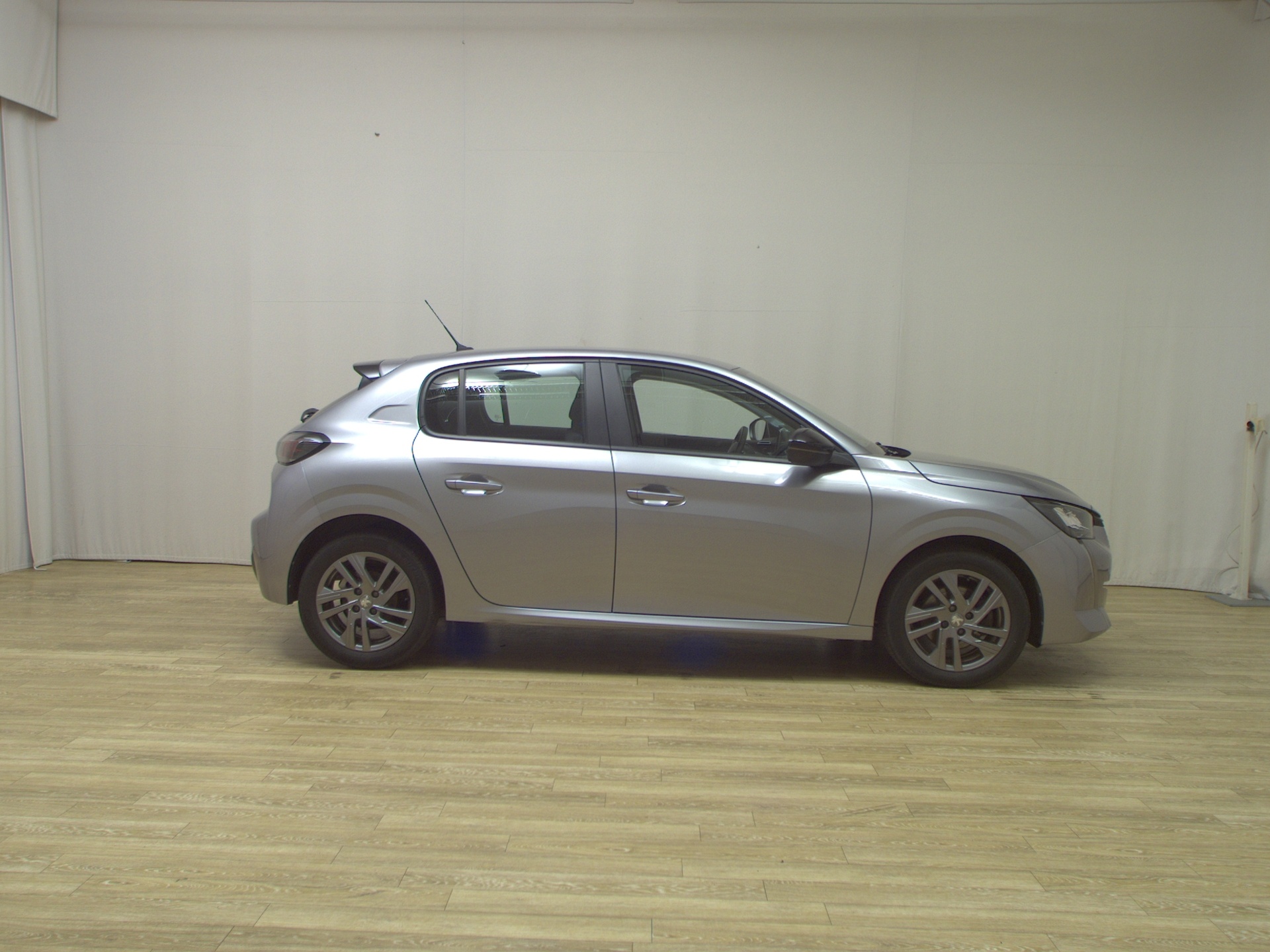 Peugeot 208 1.5 BlueHDI Active Navi LED Shz RFK