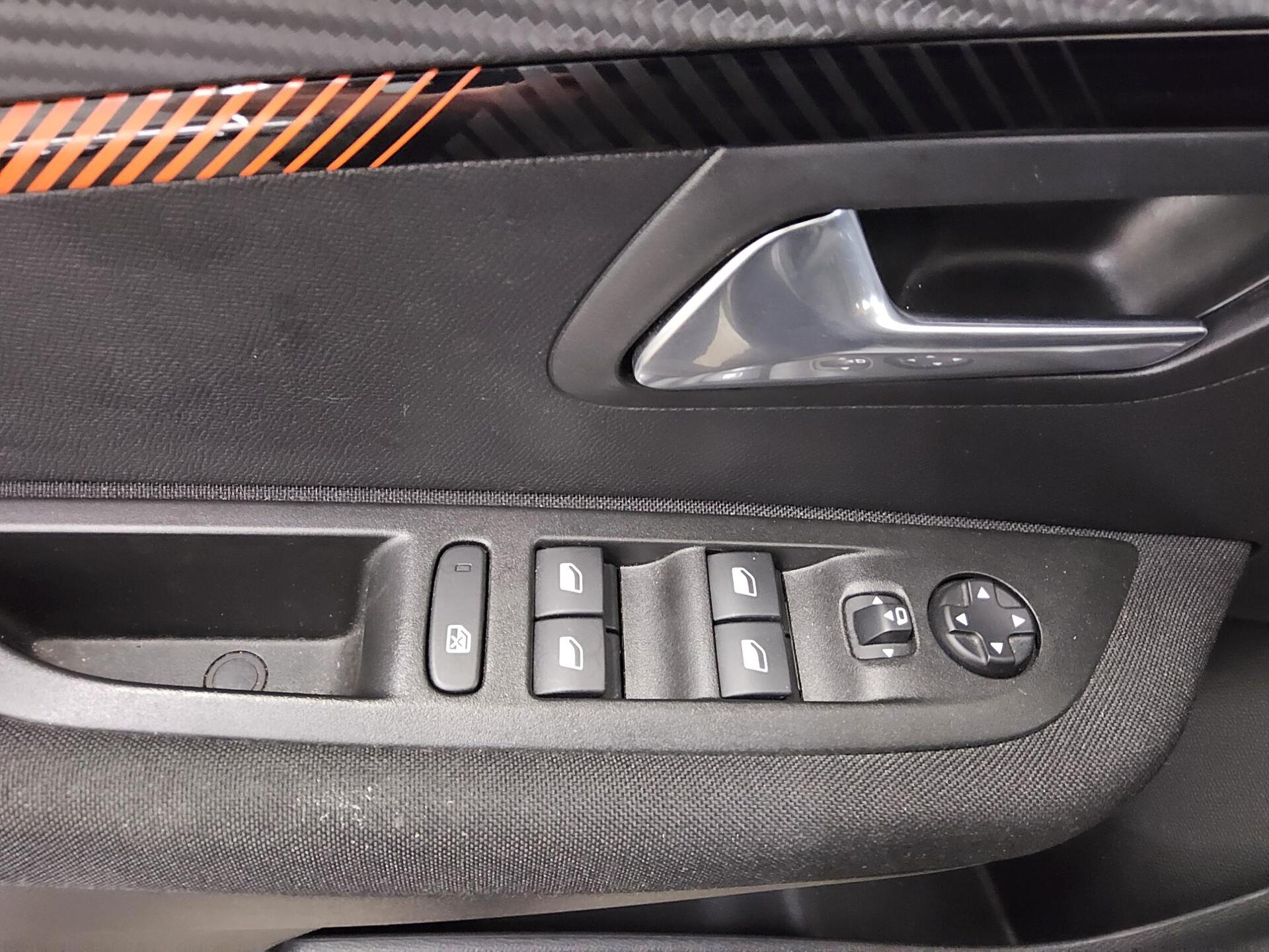 Peugeot 208 1.5 BlueHDI Active Navi LED Shz RFK 9
