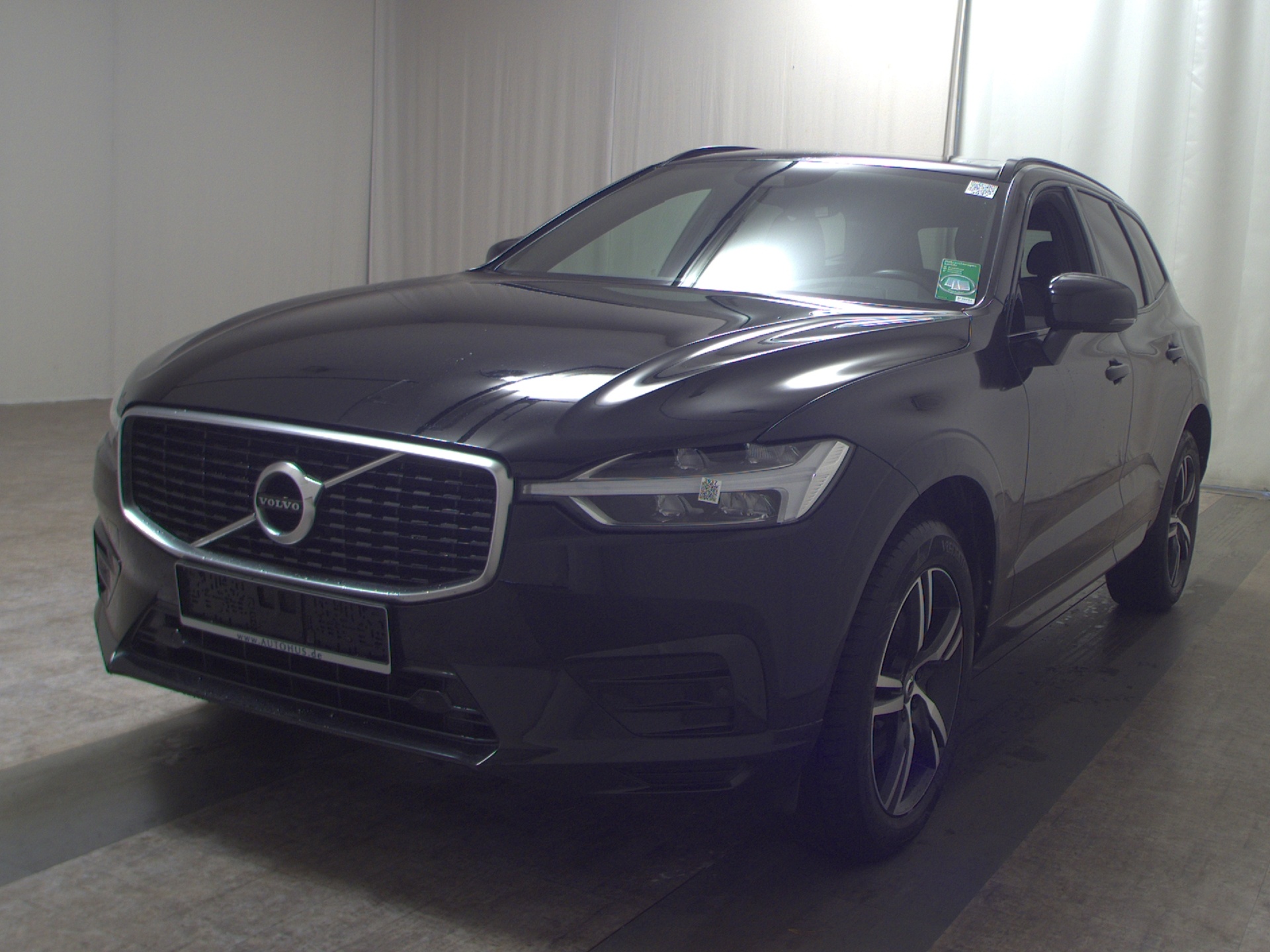 Volvo XC60 D4 R-Design T-Leder Navi LED Pano AHK StHzg 2