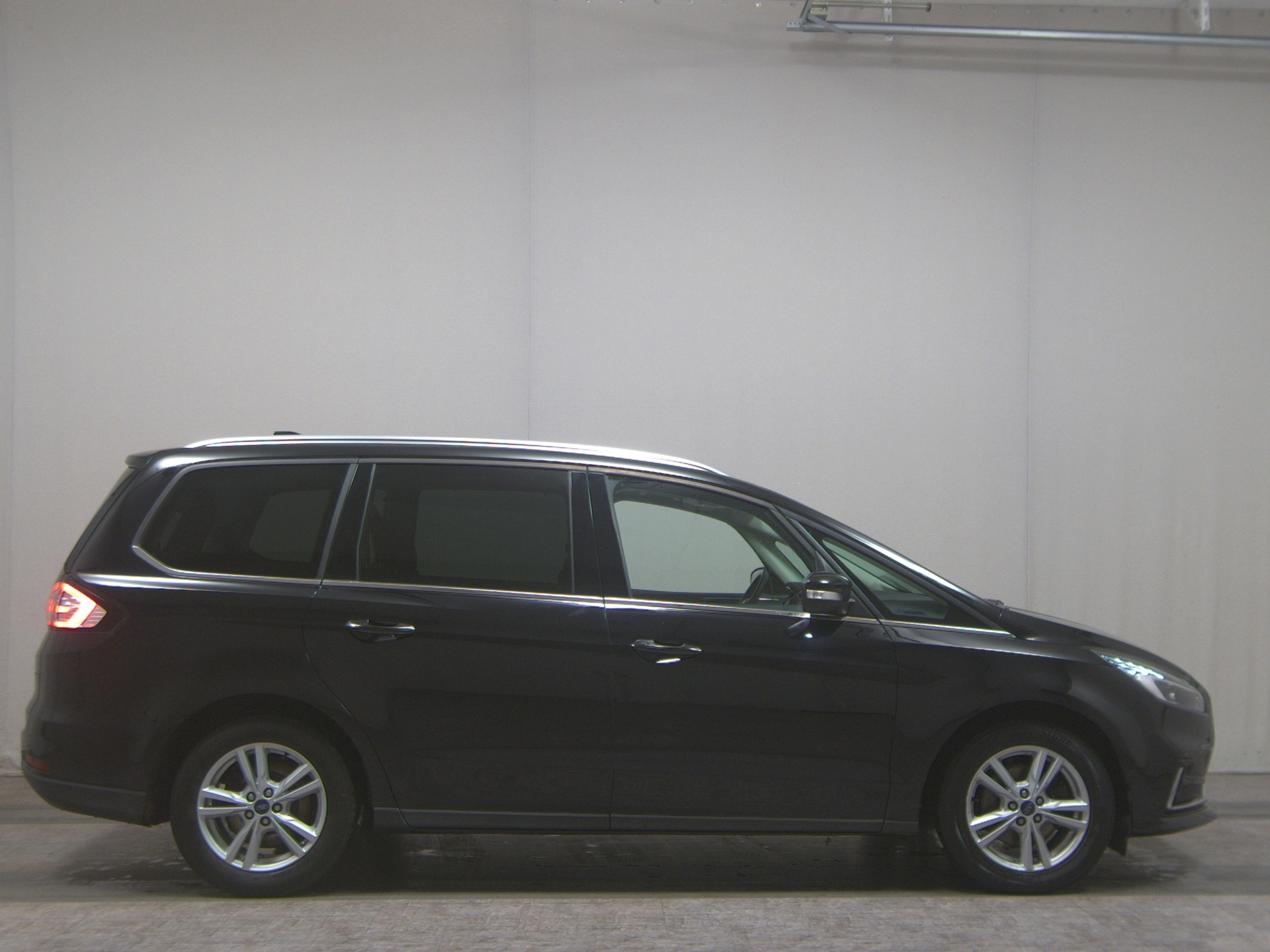 Ford Galaxy 2.0 EB Titanium 7-Sitze Navi LED Pano AHK