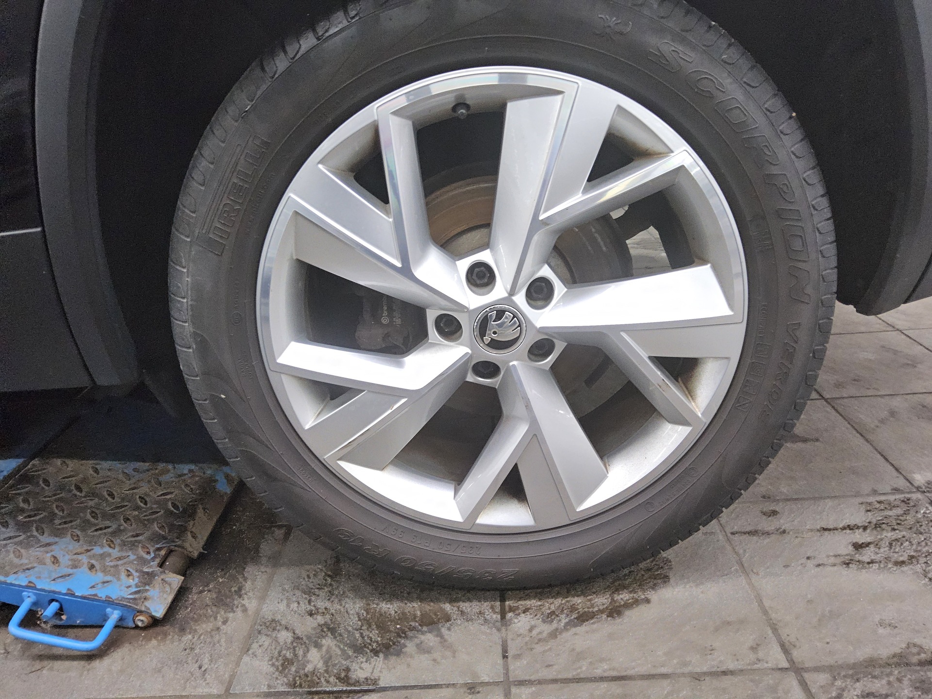 Skoda Kodiaq 2.0 TDI Style T-Leder Navi LED vc RfK AHK 11