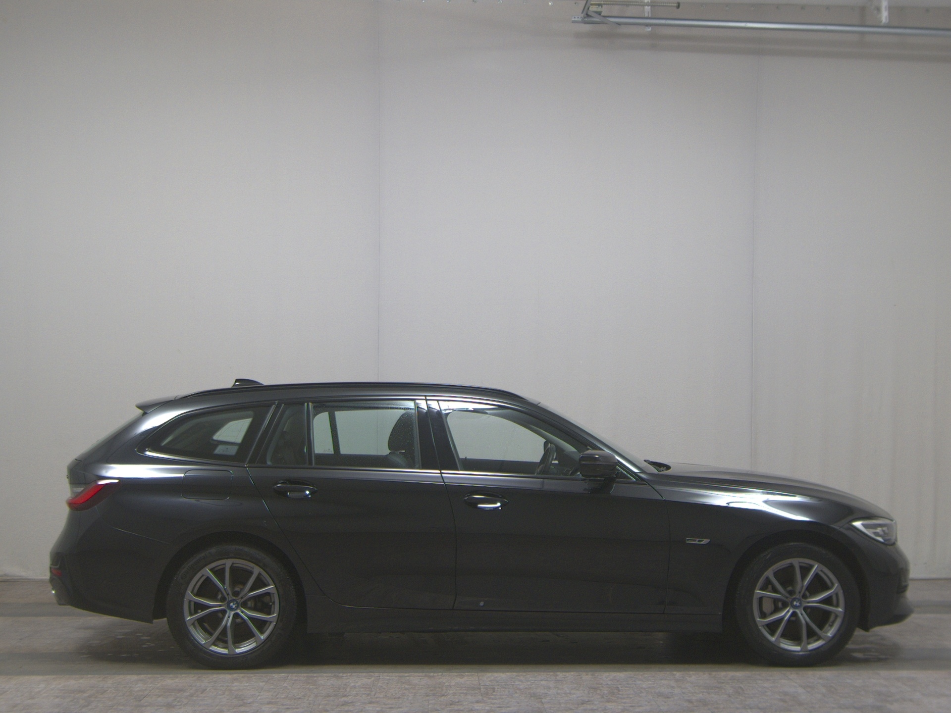 BMW 330e Touring Sport-Line AHK LC Pro HiFi Navi LED