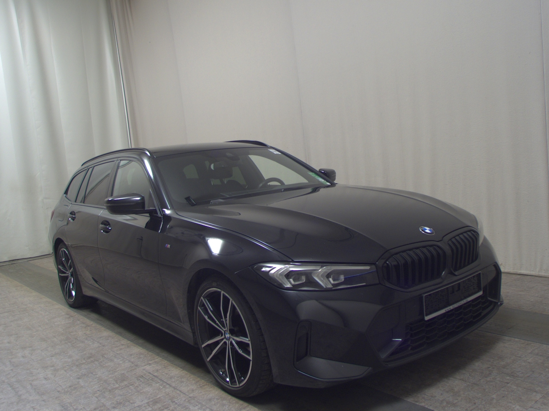 BMW 320dA Touring M-Sport Navi Curved HuD HiFi Rfk 3