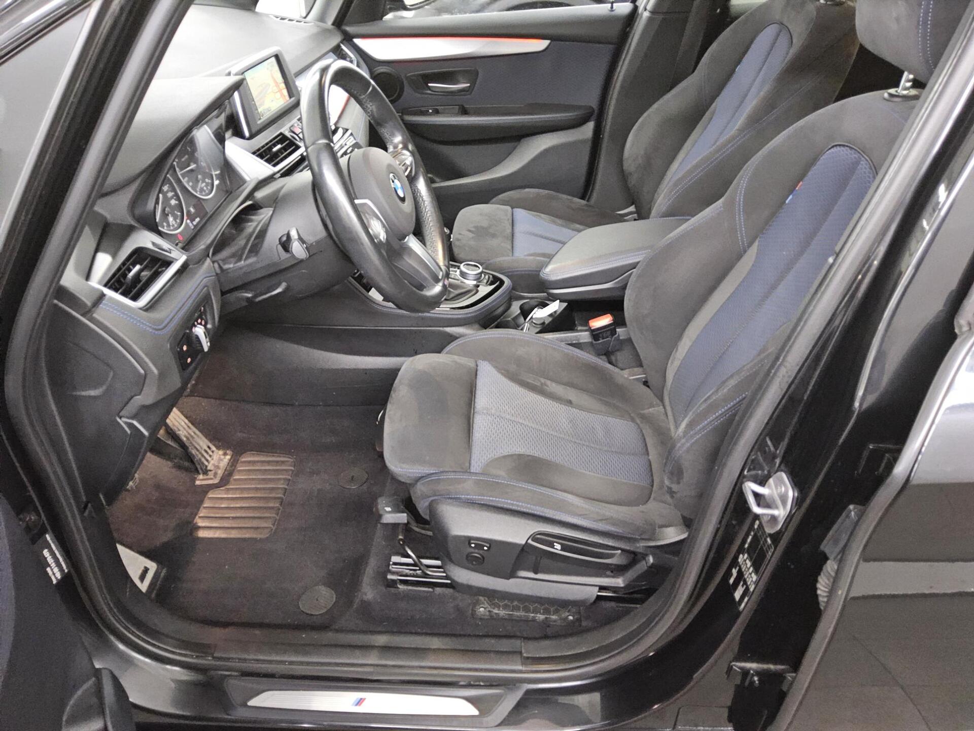 BMW 220 Gran Tourer M-Sport Navi AHK PDC SHZ 8