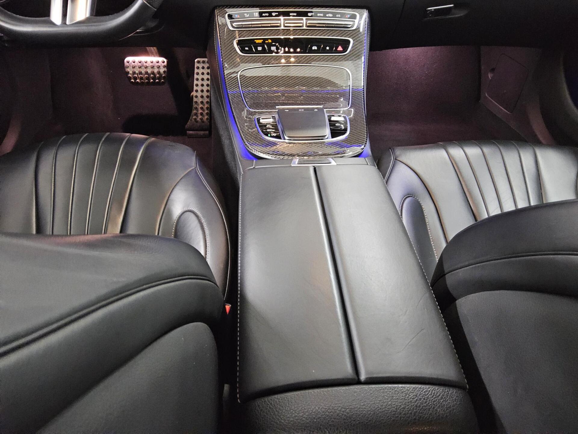 Mercedes-Benz CLS 300 d 4M AMG-Line Navi GSD Burmester HuD RFK 6