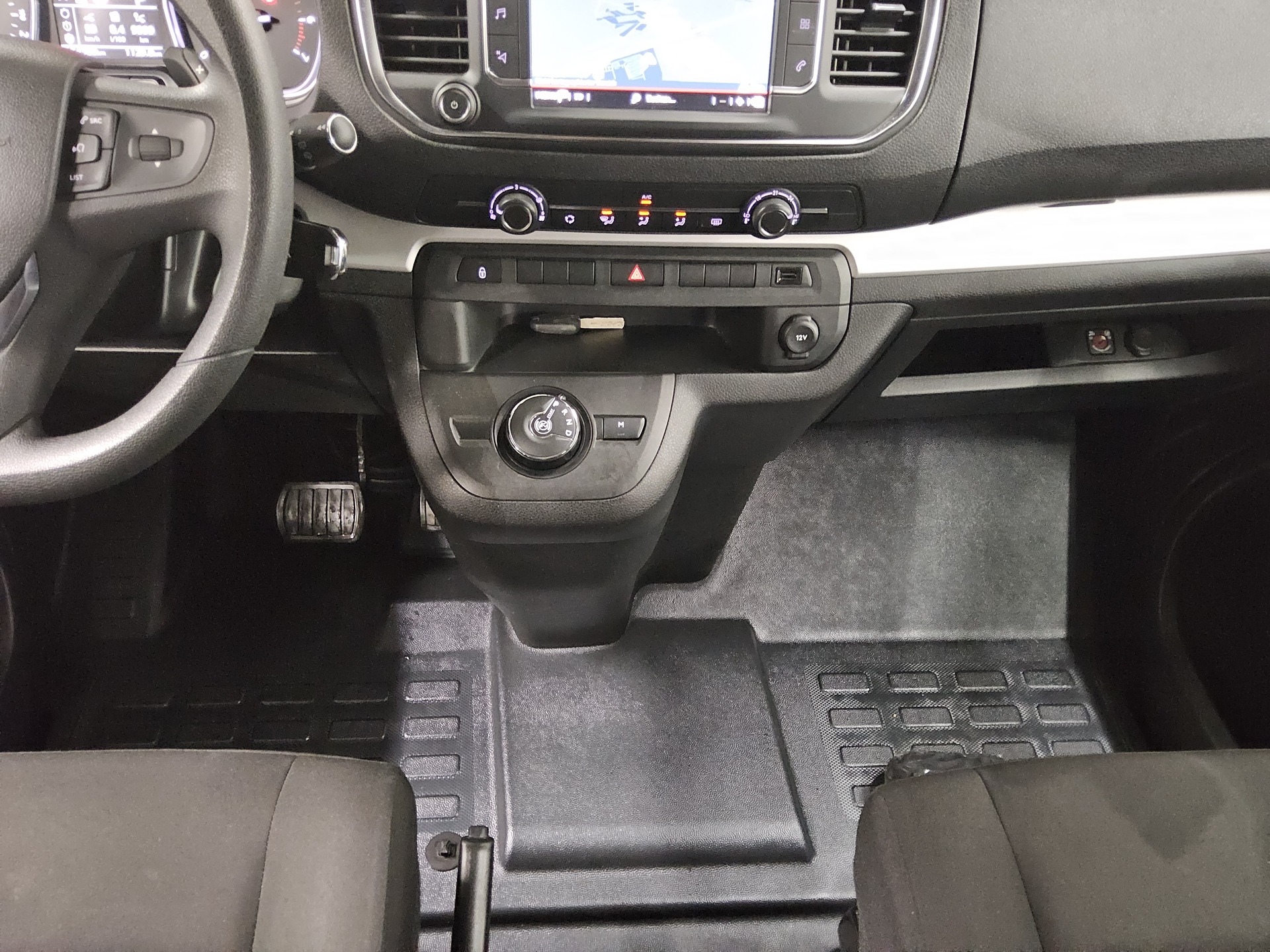 Citroën SpaceTourer 2.0 BlueHDi M Business 8-Sitze AHK 6